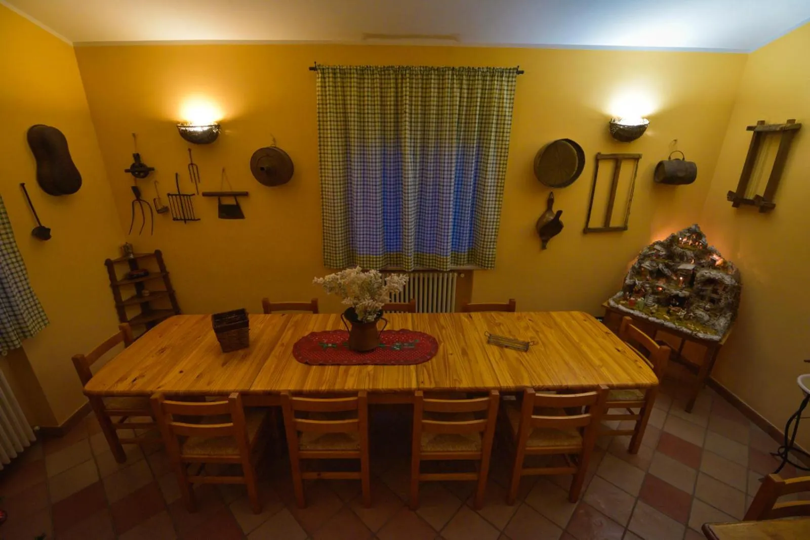 Communal lounge/ TV room, Dining Area in La Masseria di Villa Giulia