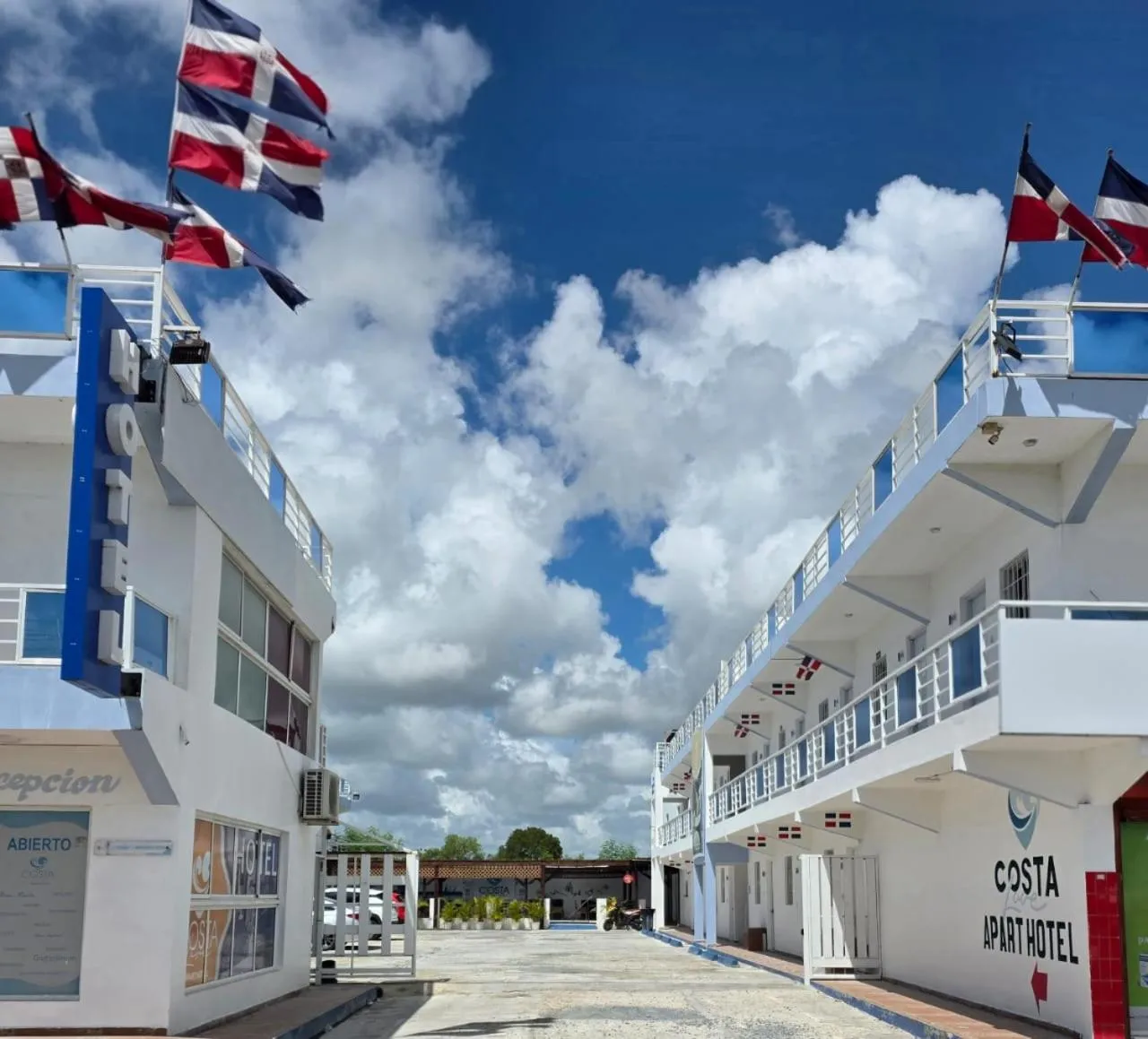 Street view in Costa Love Hotel Aeropuerto