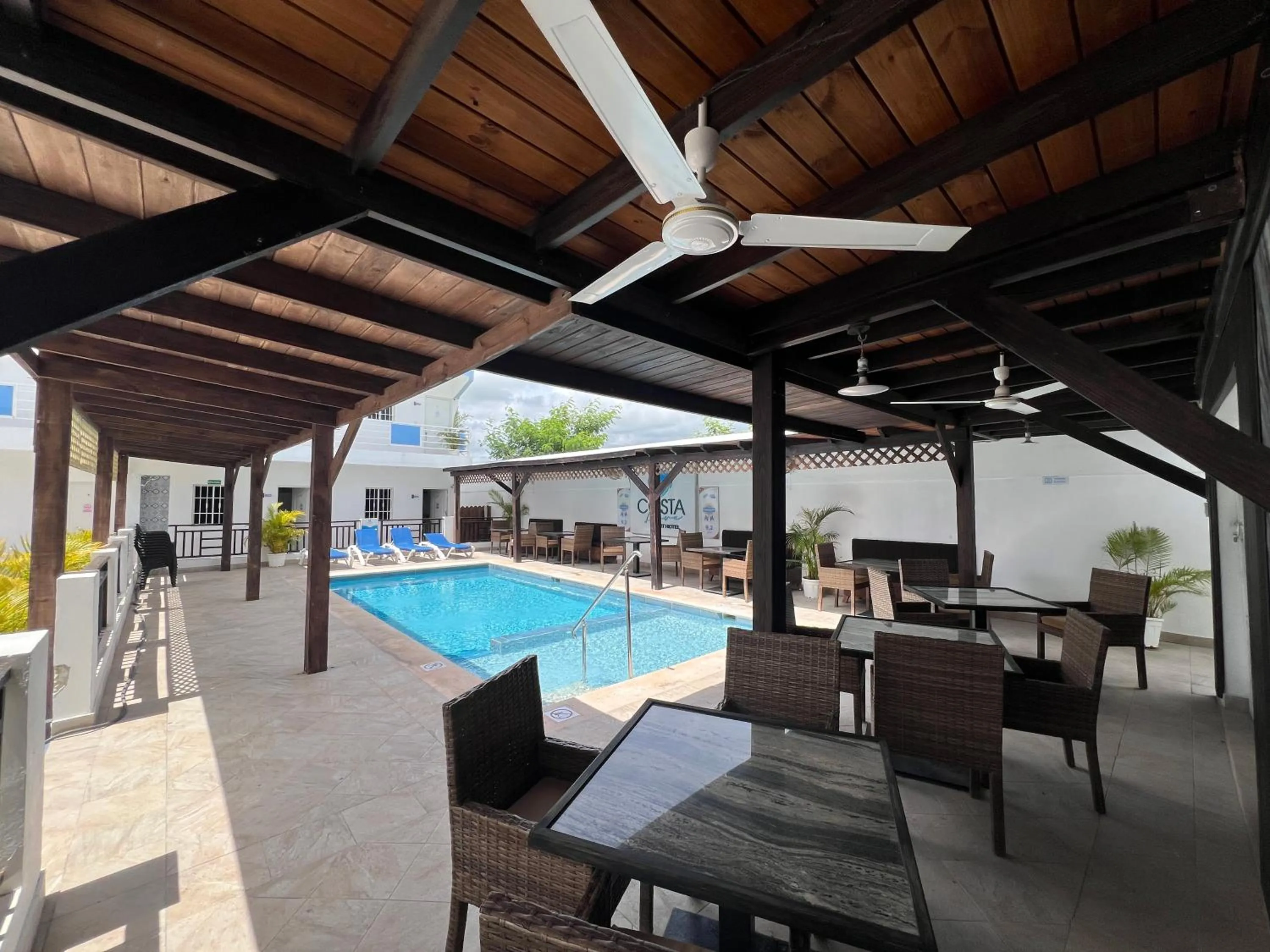 Swimming pool in Costa Love Hotel Aeropuerto