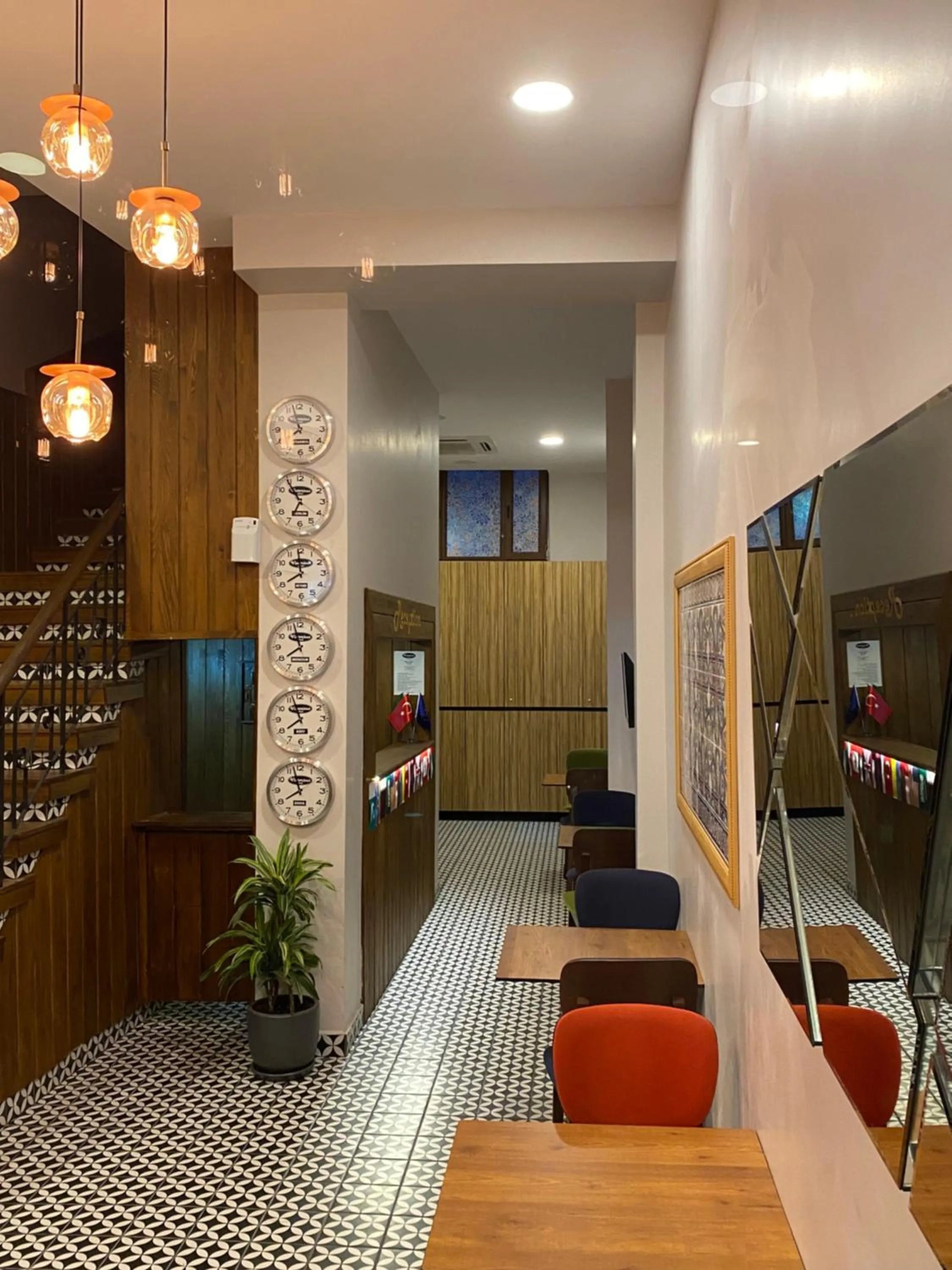 Lobby or reception in Victorious Hotel