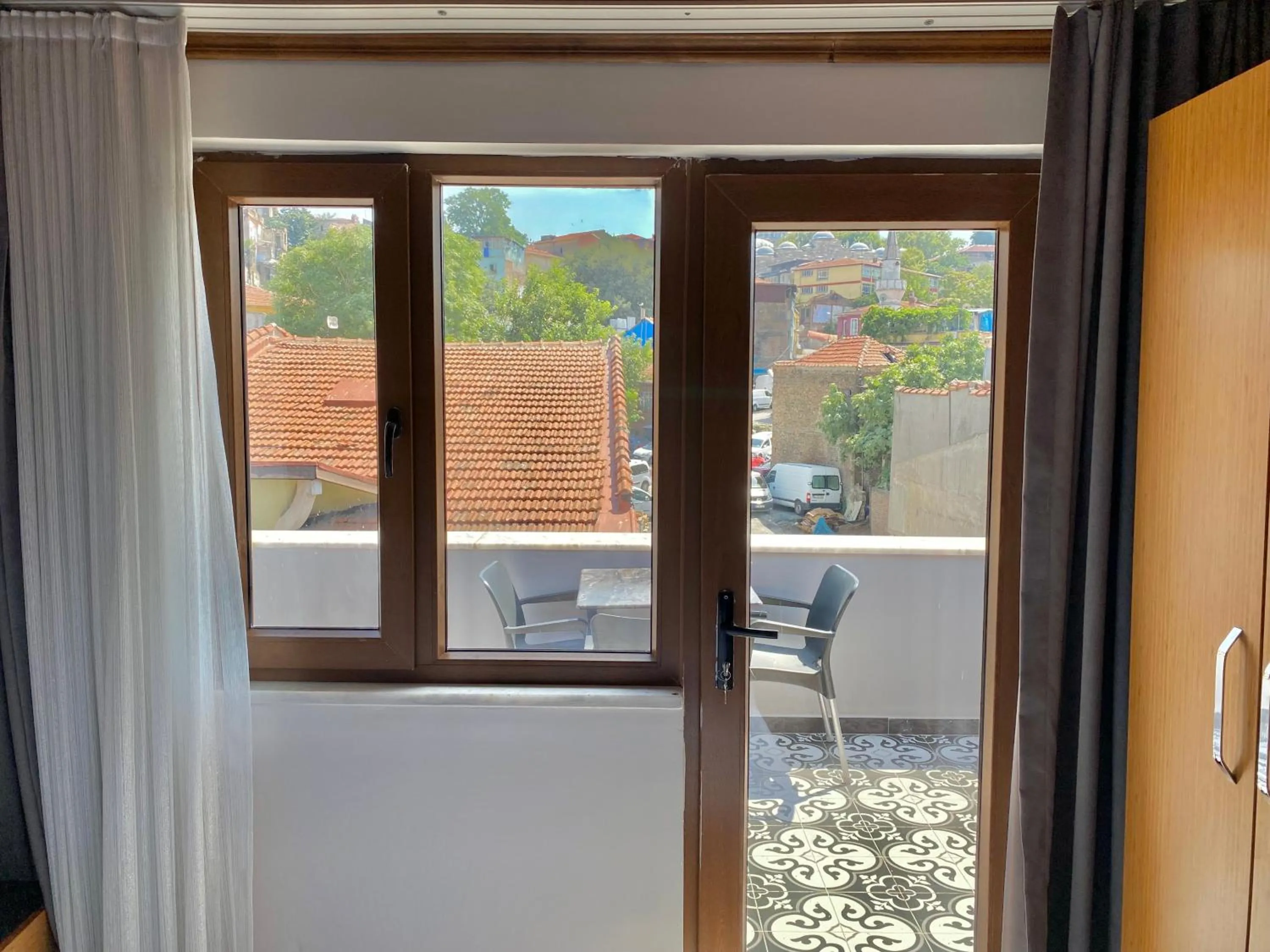 Balcony/Terrace in Victorious Hotel