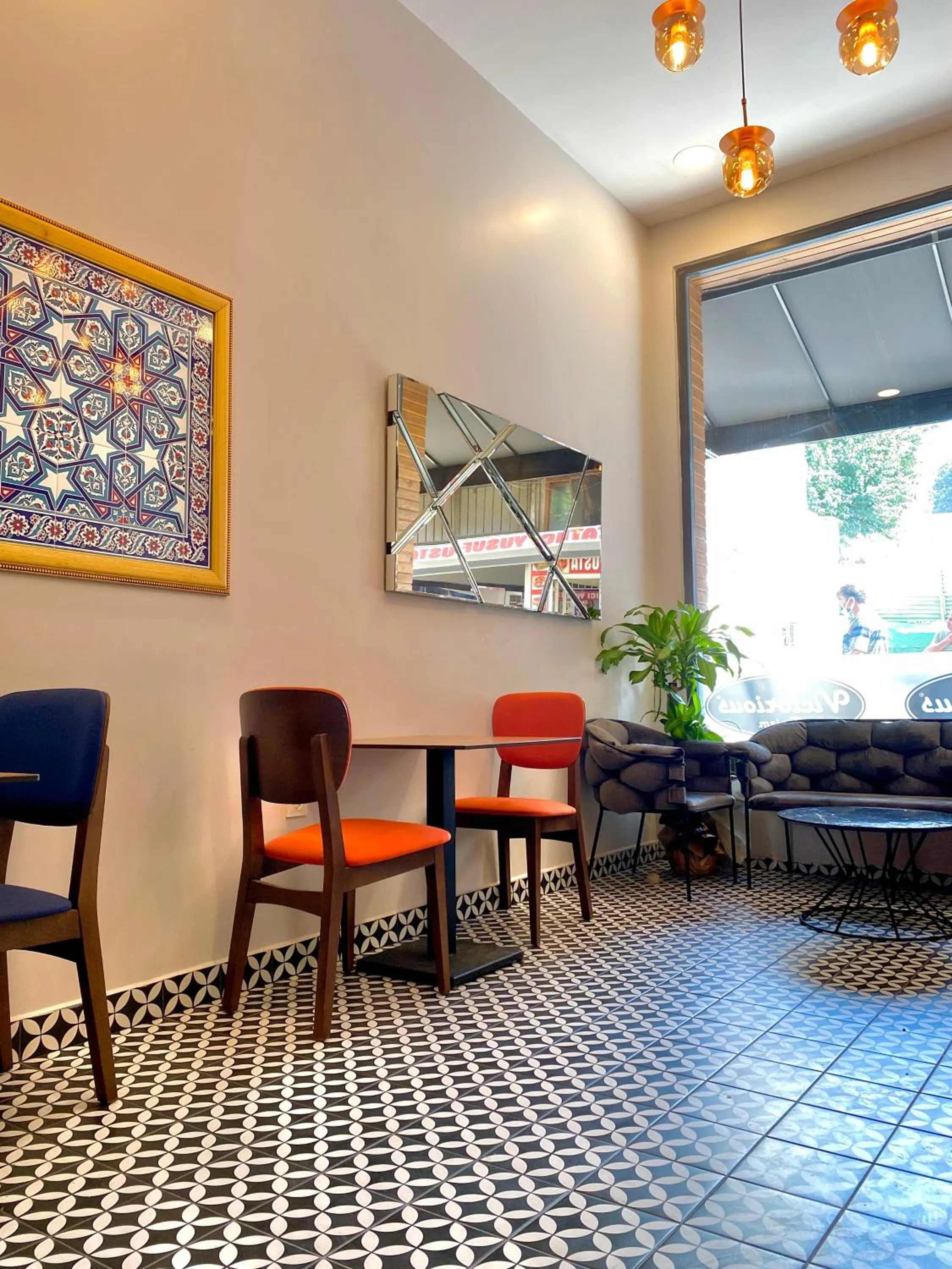 Lobby or reception in Victorious Hotel