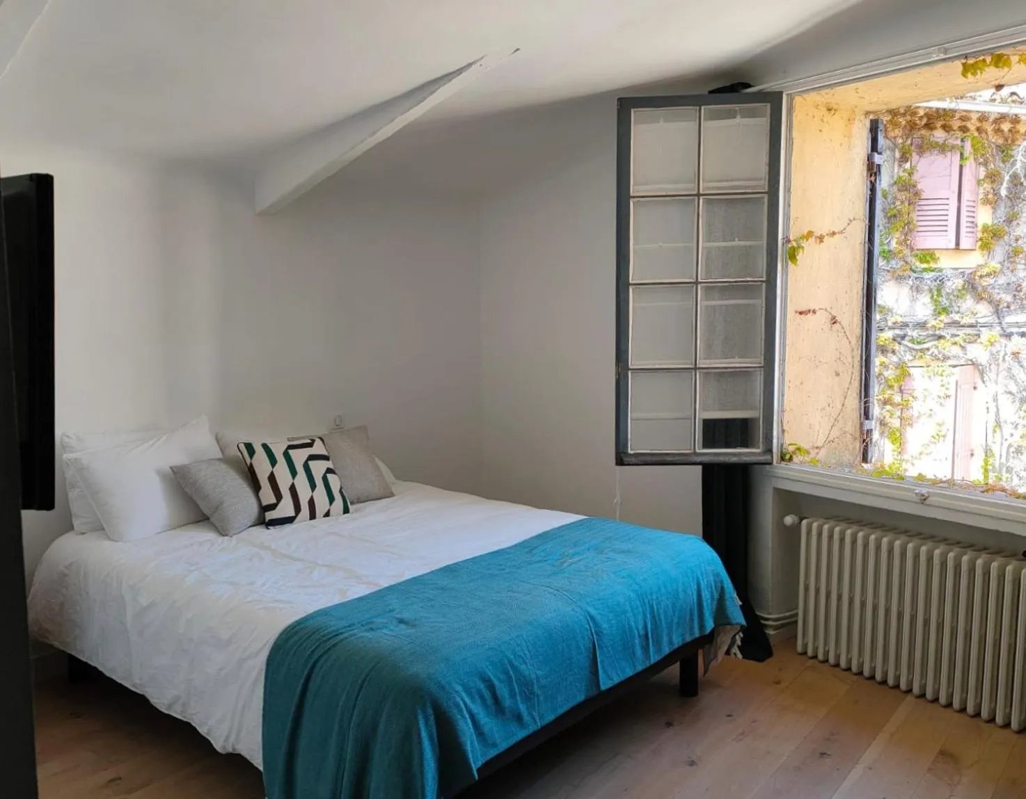 Bed in La Maison près de la Fontaine