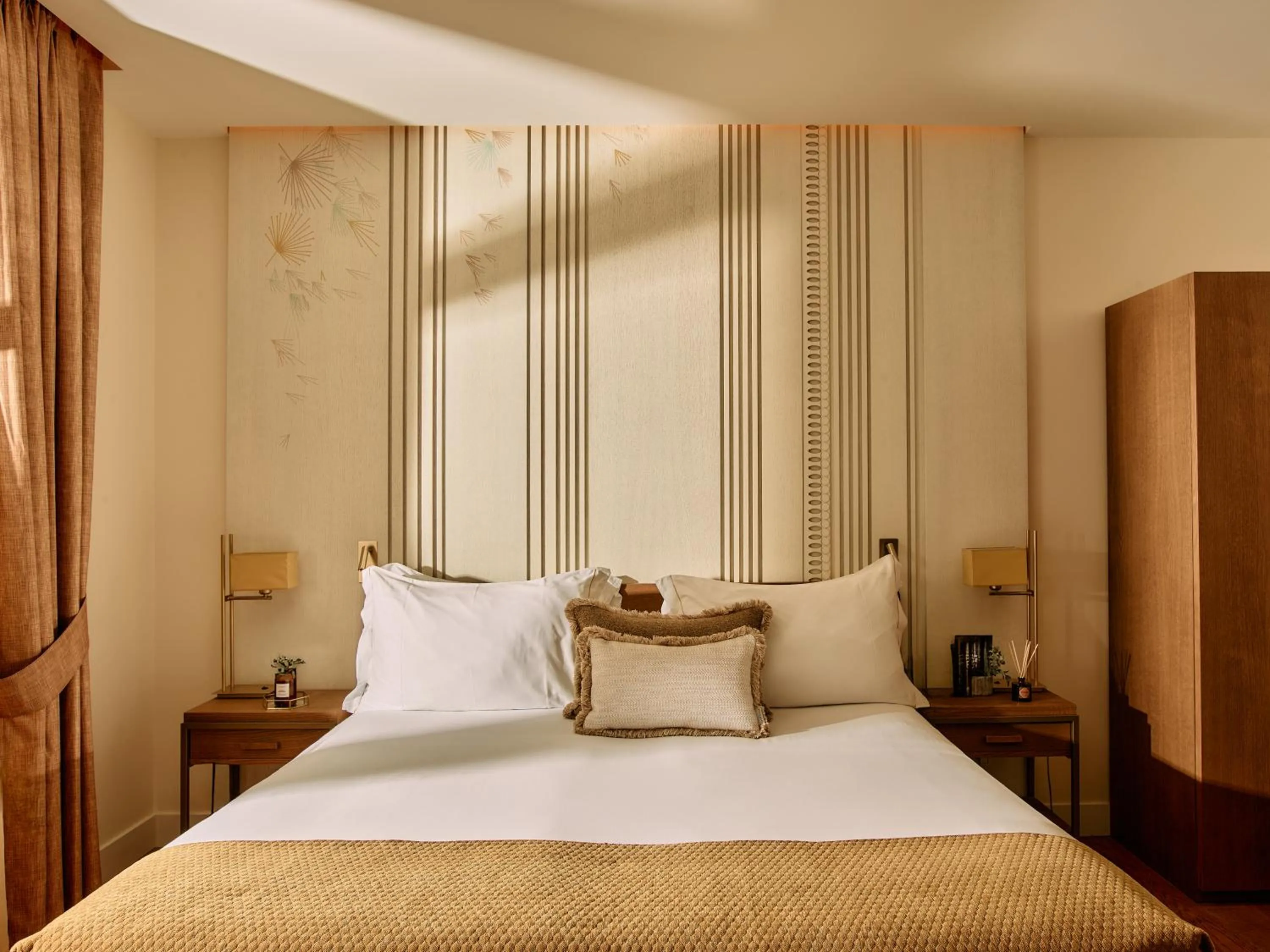 Bed in Hotel El Pilar Andalucia