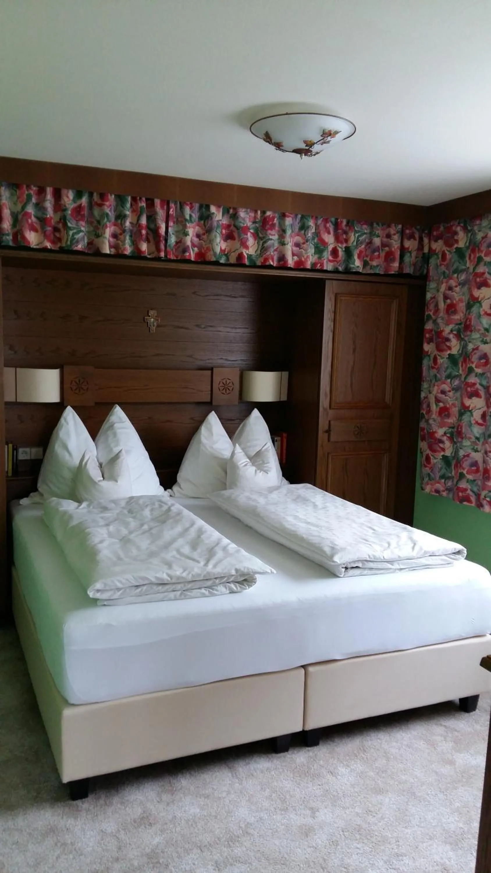 Bedroom, Bed in Haus Salzburg