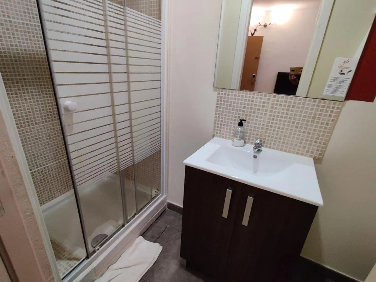 Bathroom in Guest House Barcelona Bruc