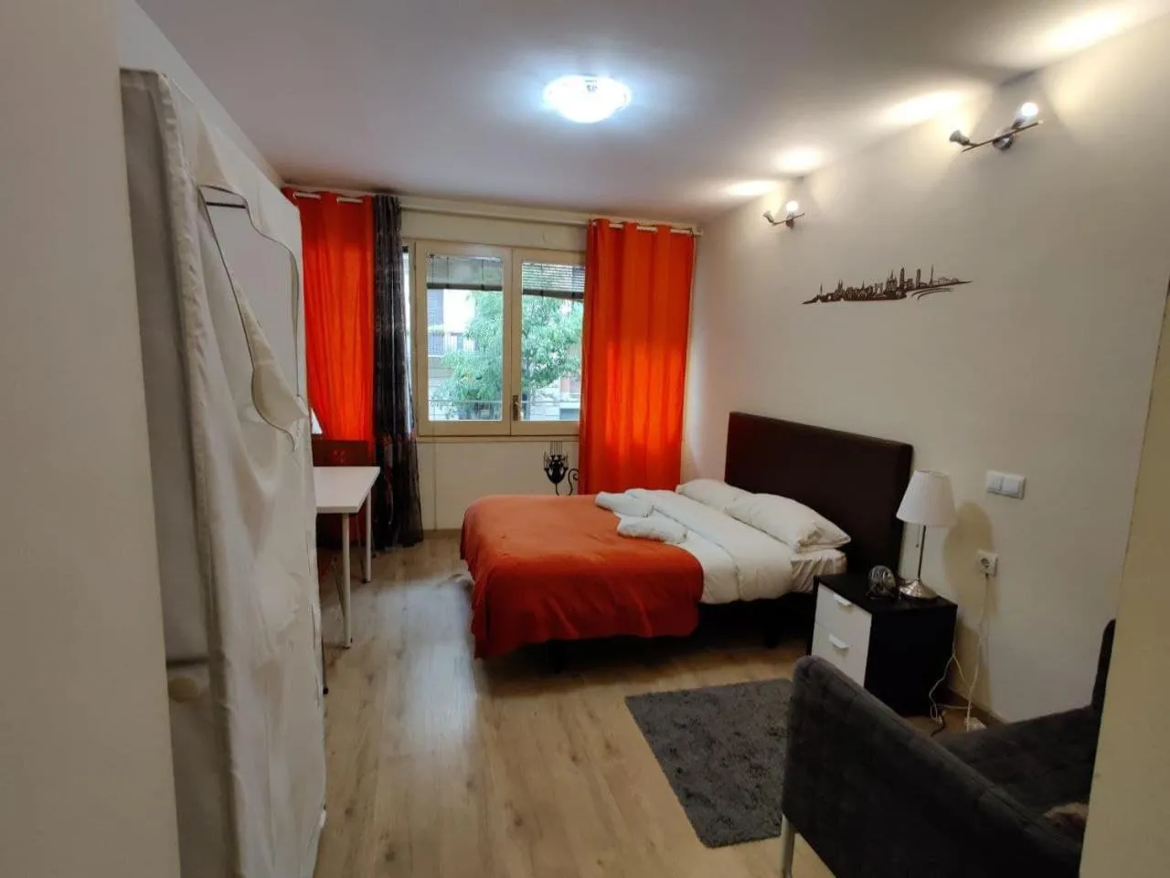 Photo of the whole room, Bed in Guest House Barcelona Bruc