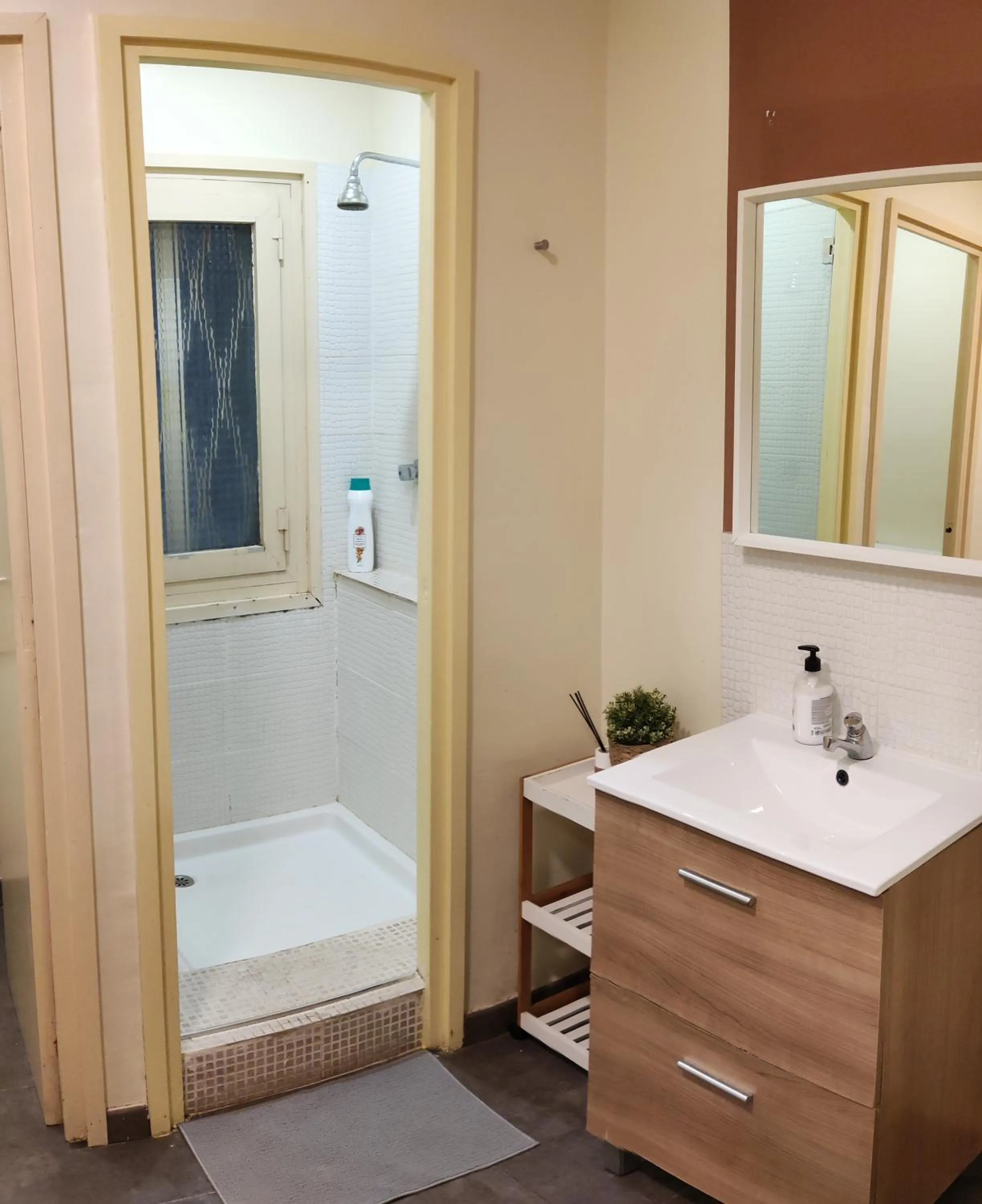 Bathroom in Guest House Barcelona Bruc