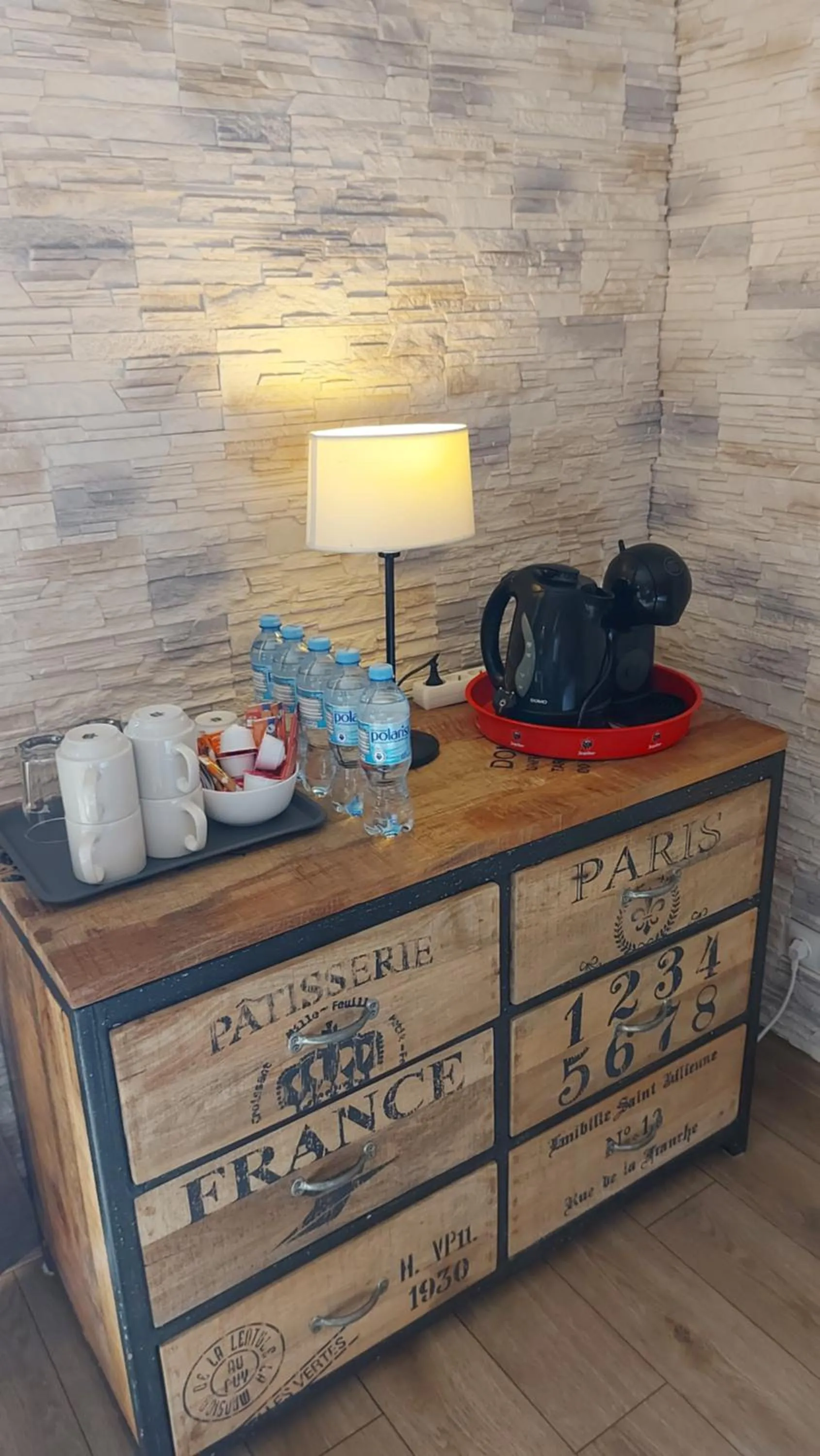 Coffee/tea facilities in B&B Emarik