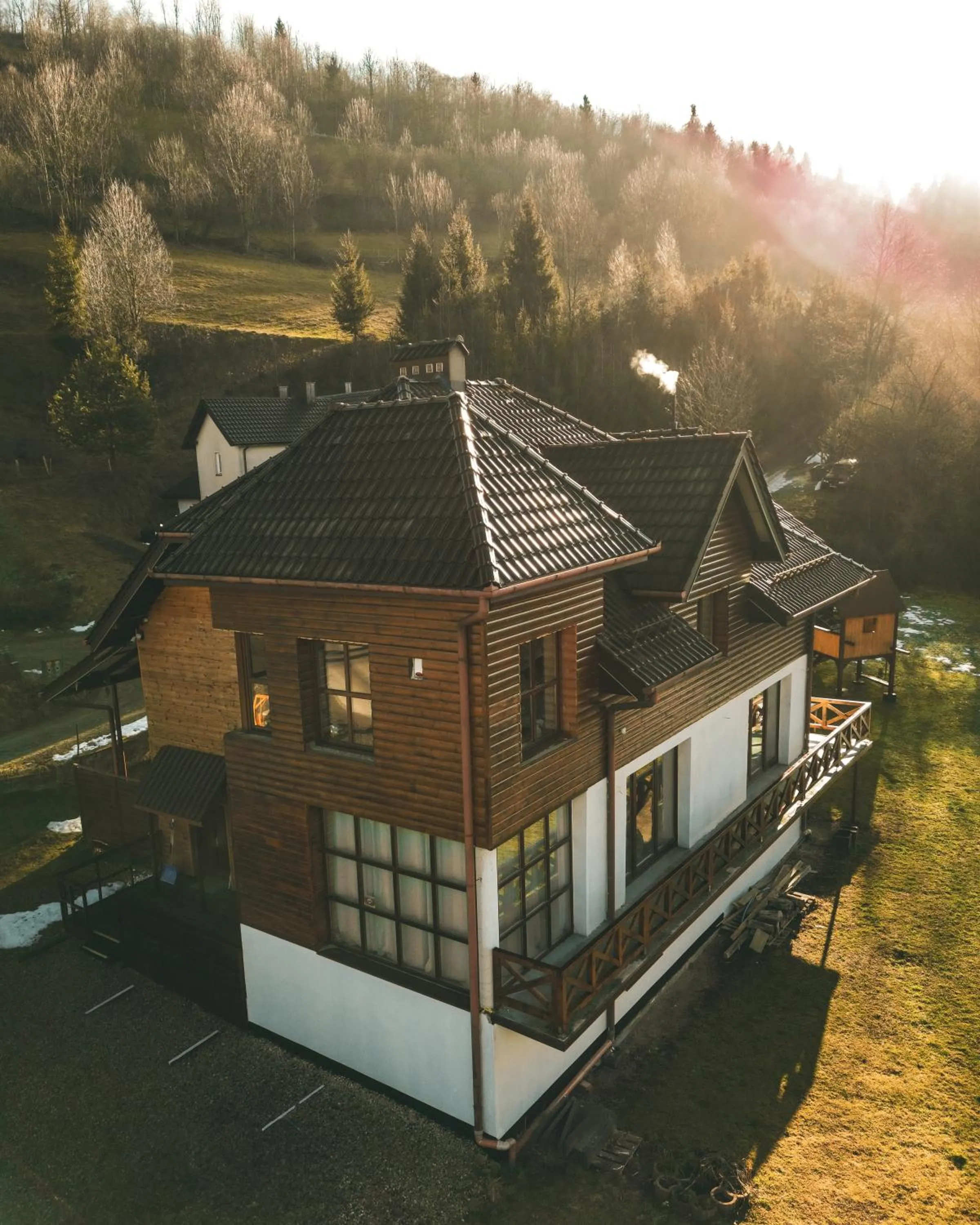 Property building in B&B Emarik