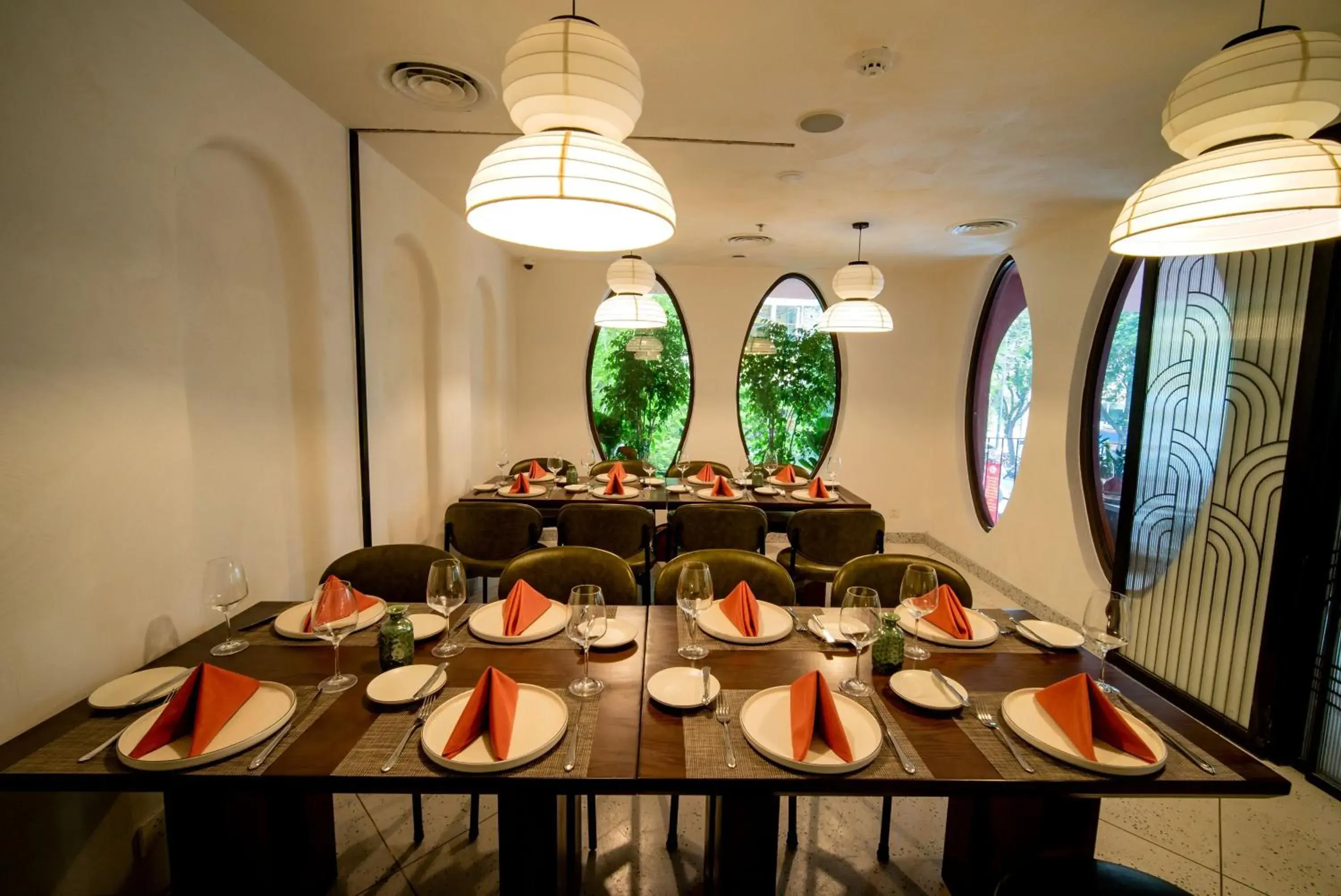 Restaurant/places to eat in Me Saigon Boutique Hotel Restaurant/places to eat in Me Saigon Boutique Hotel