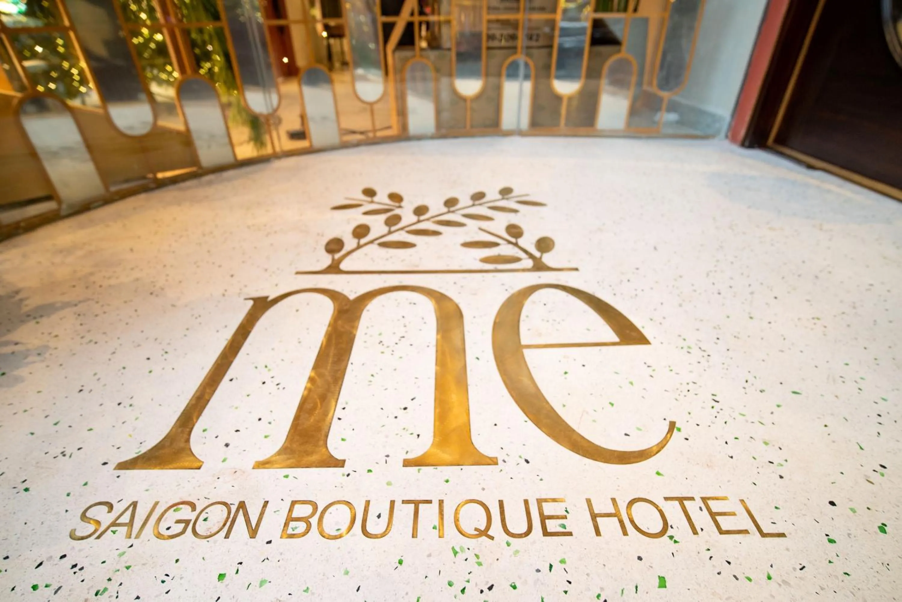 Logo/Certificate/Sign in Me Saigon Boutique Hotel