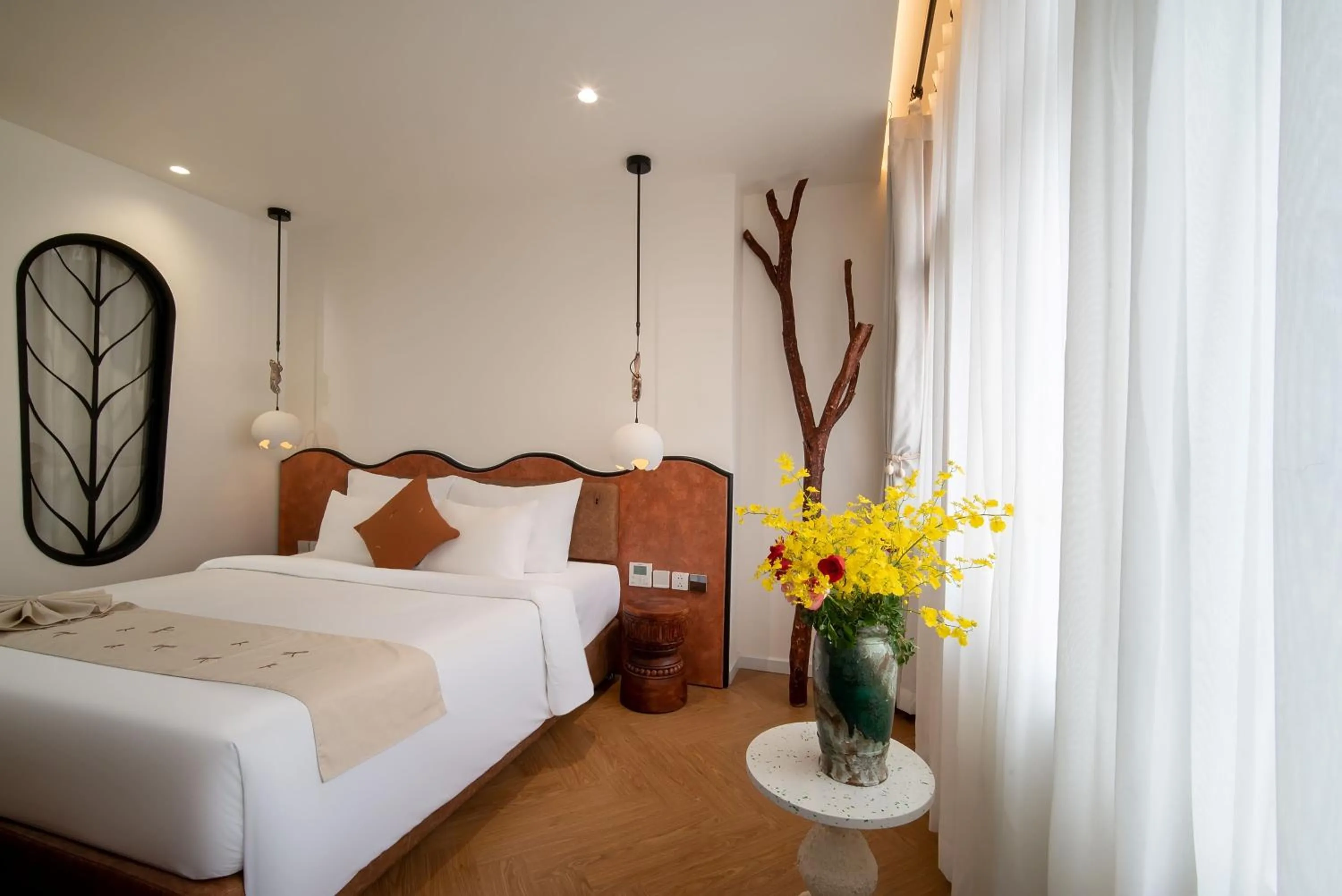 Bed in Me Saigon Boutique Hotel