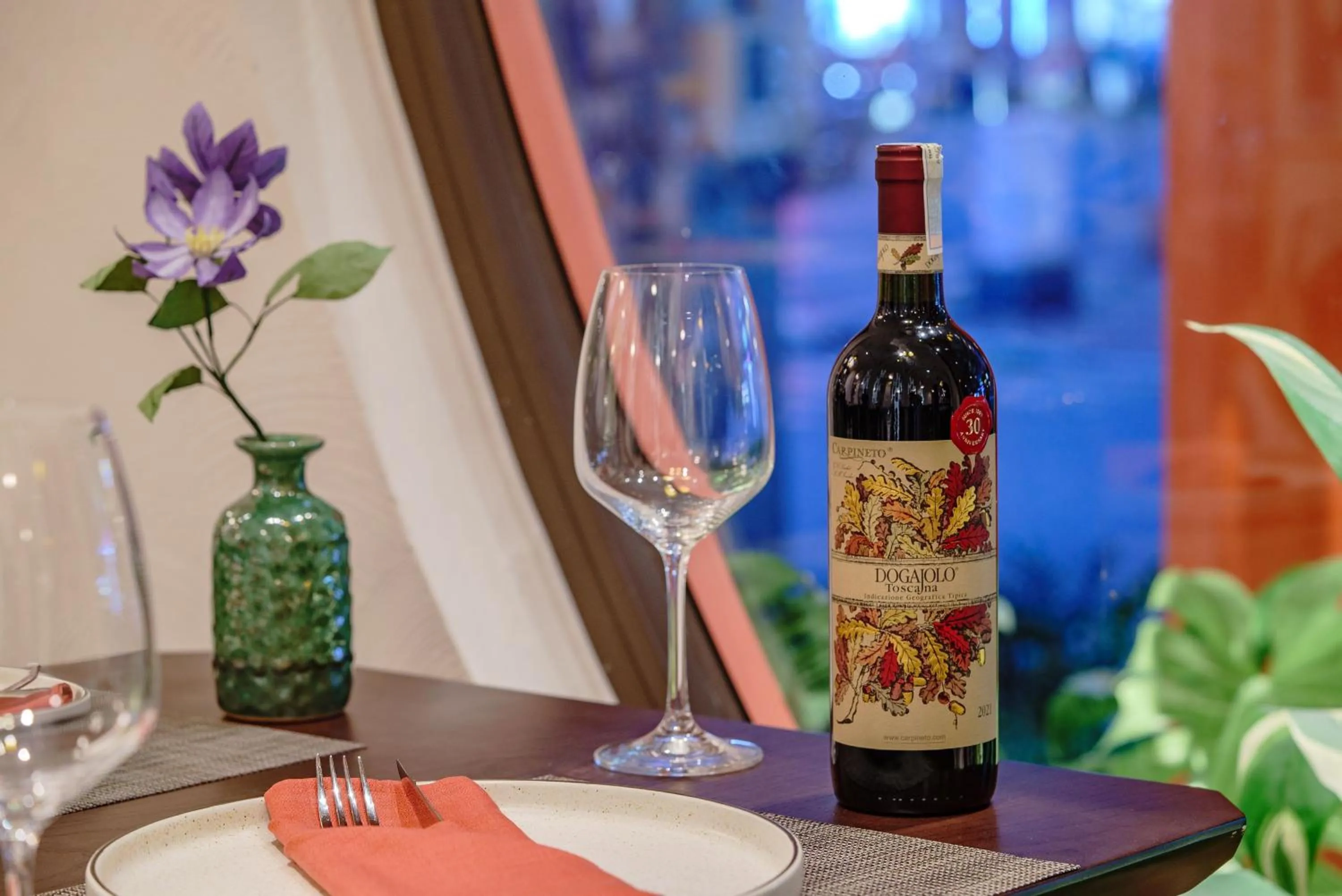 Alcoholic drinks in Me Saigon Boutique Hotel