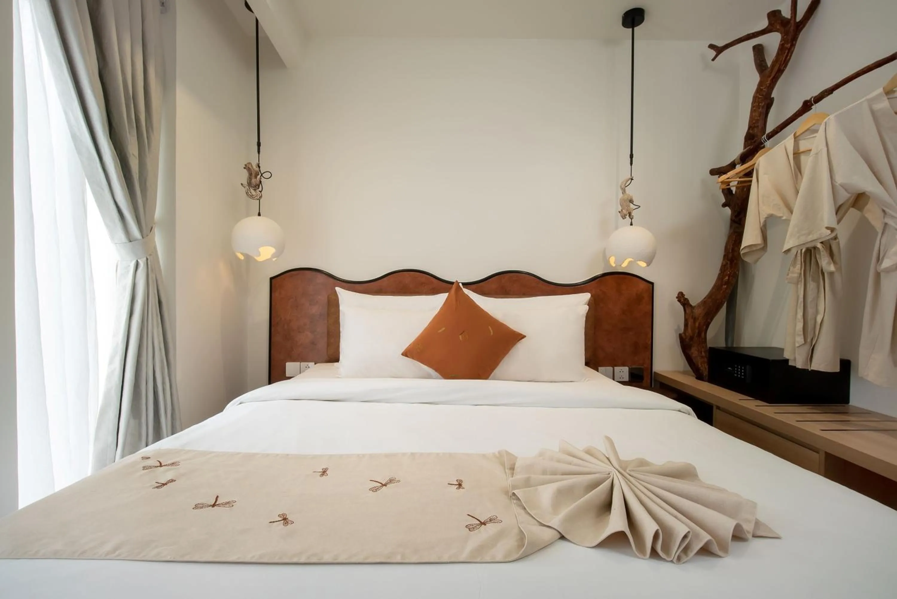 Bed in Me Saigon Boutique Hotel