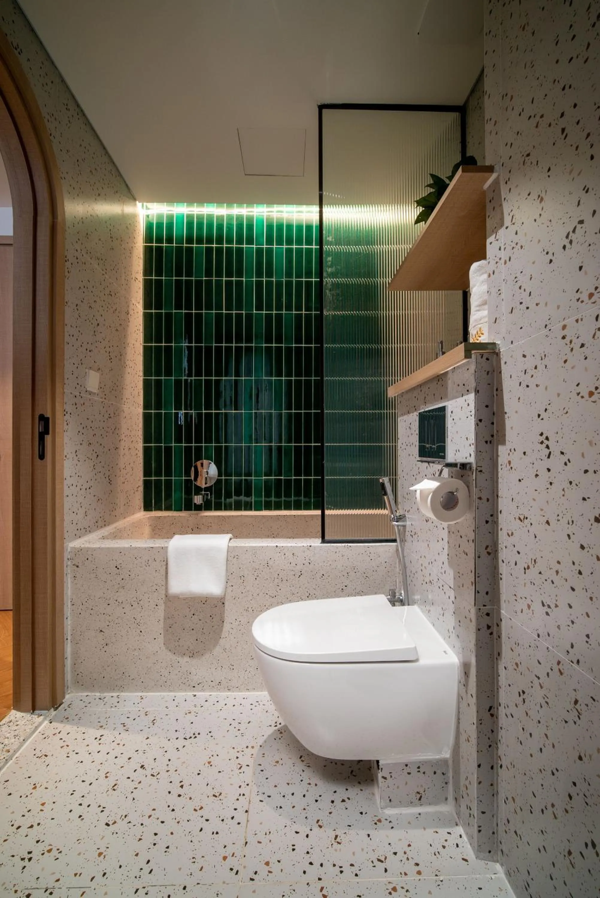 Bath in Me Saigon Boutique Hotel