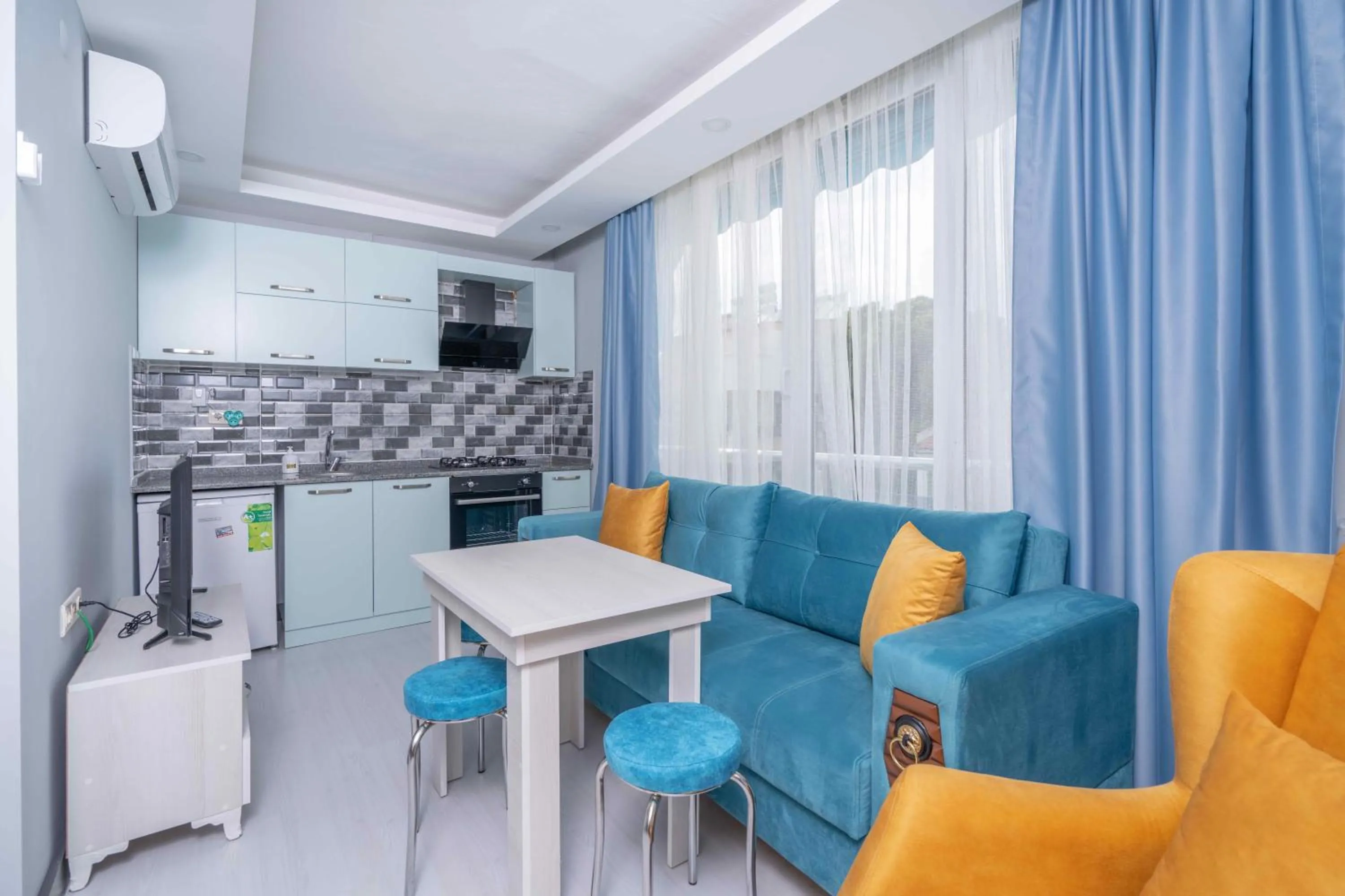 Kitchen or kitchenette in Home Mood Apart Hotel
