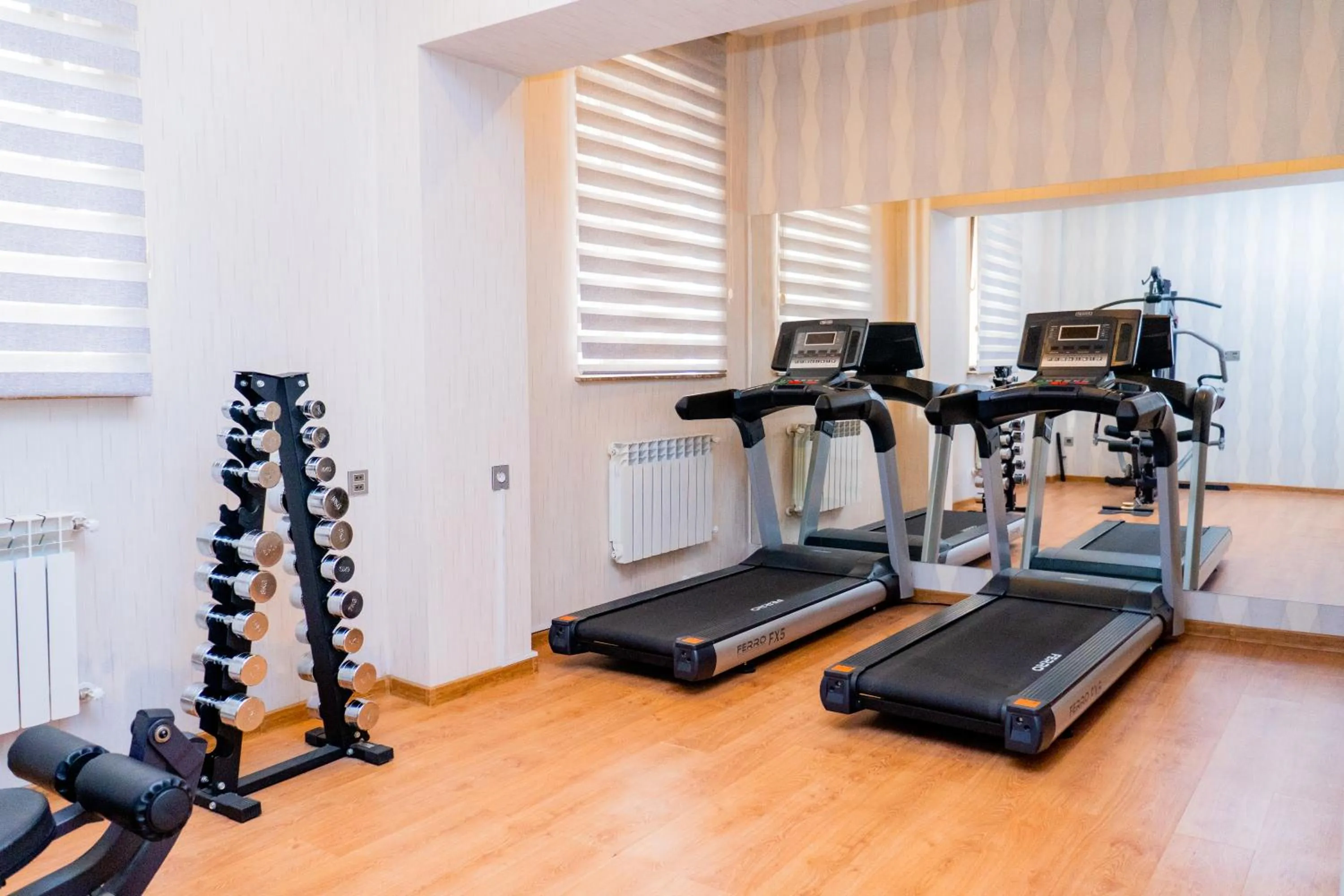 Fitness centre/facilities in Grand Midway Hotel