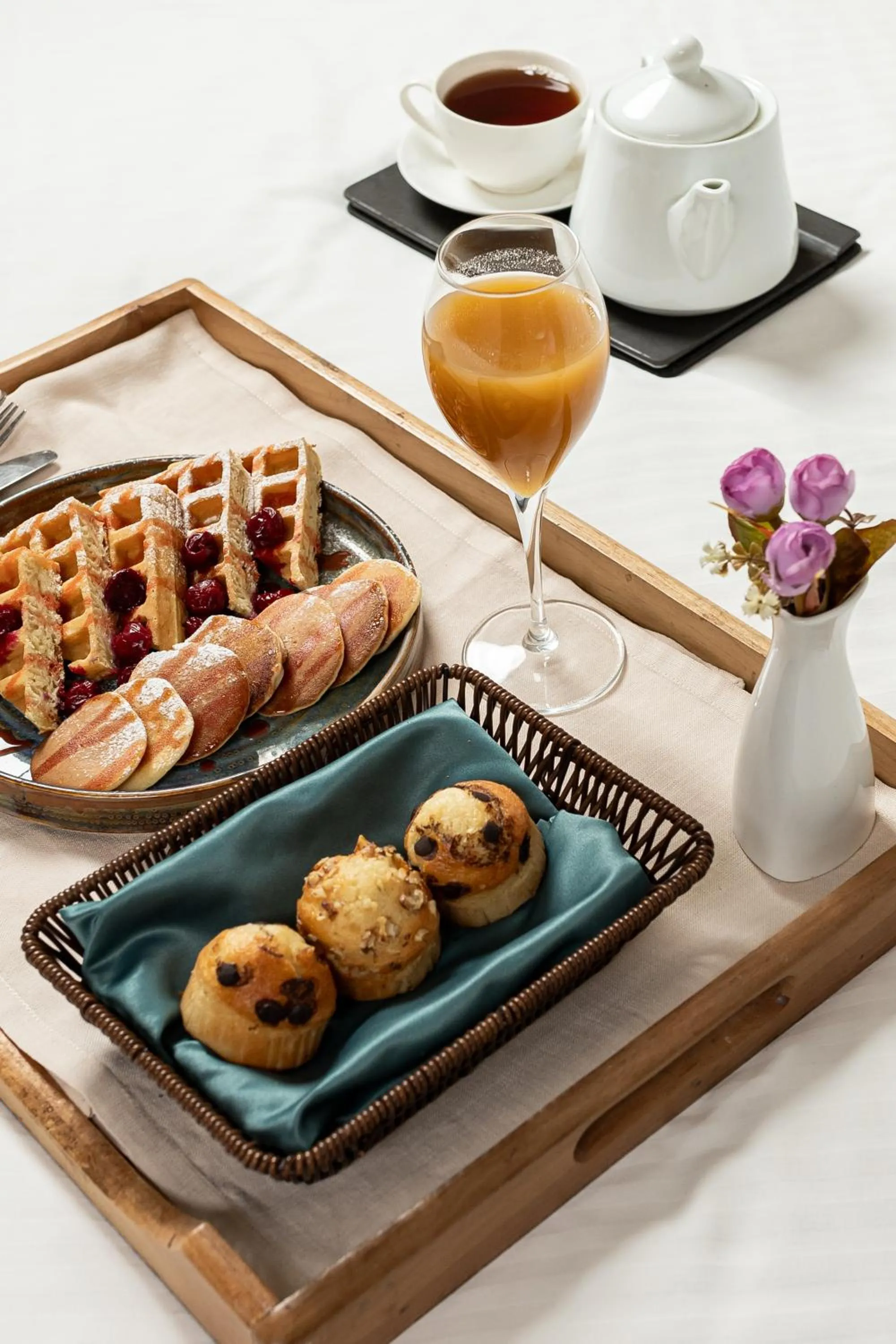 Food and drinks in Grand Midway Hotel