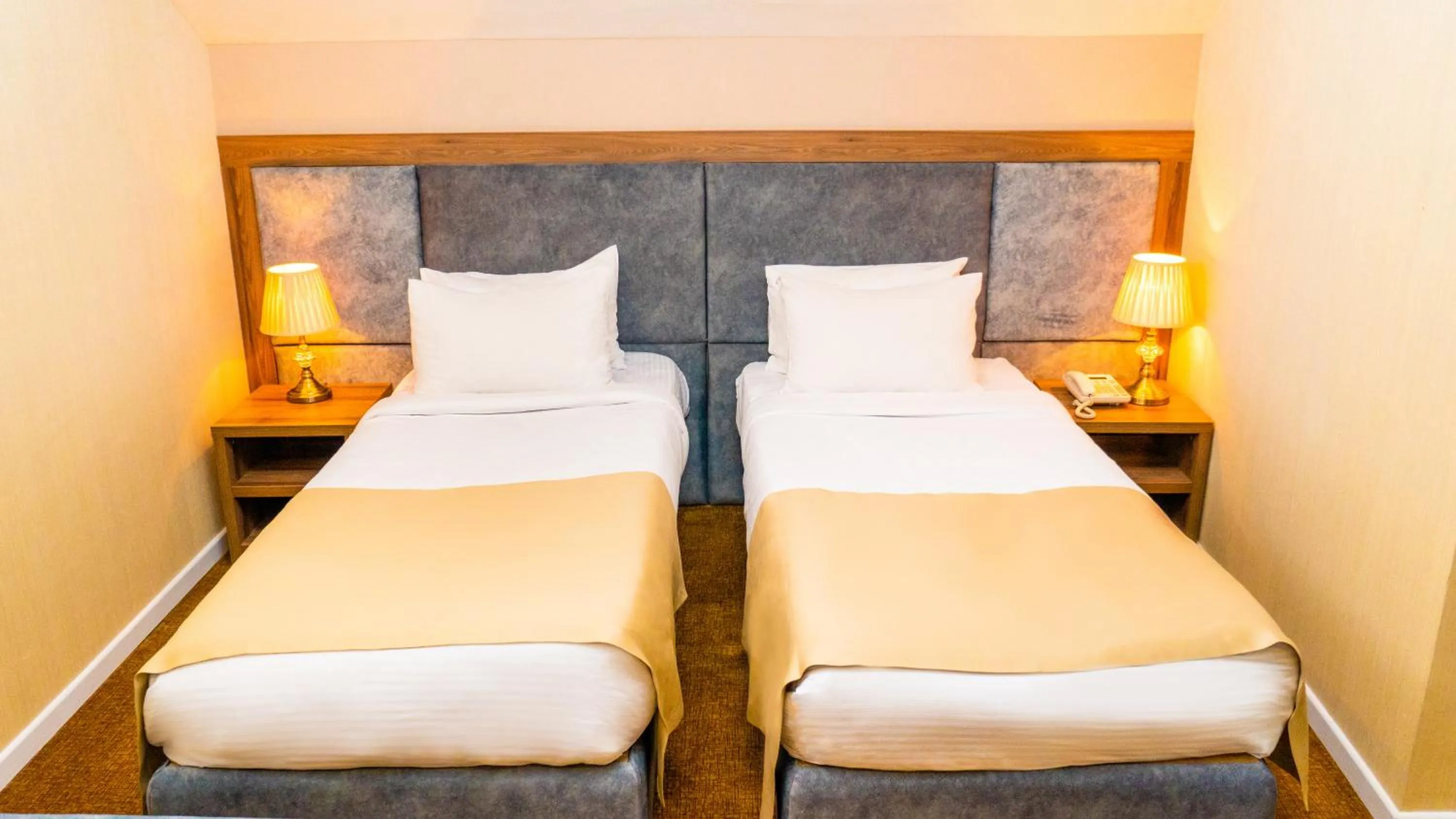 Bedroom, Bed in Grand Midway Hotel