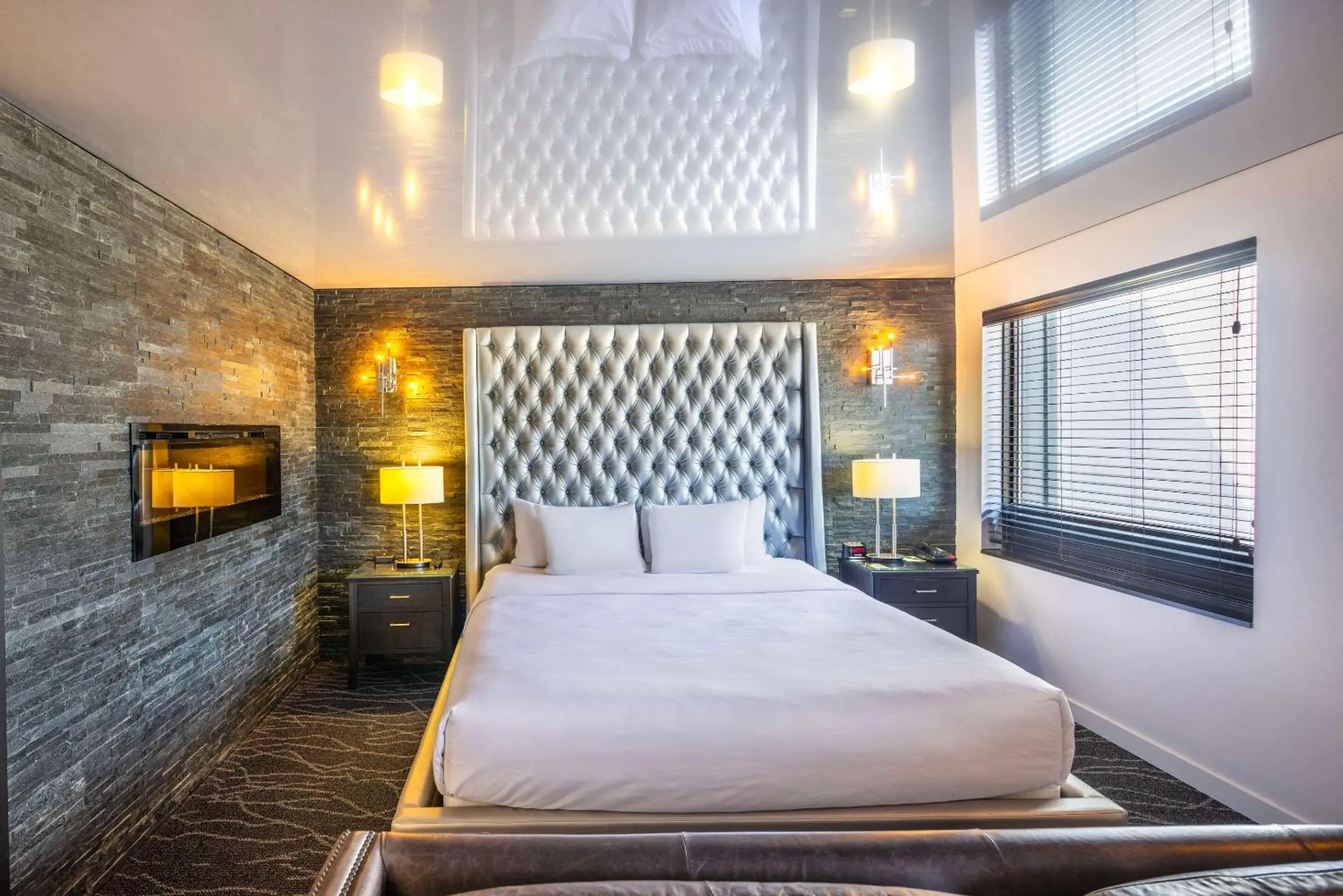 Bedroom, Bed in Quality Inn Rouyn-Noranda Bedroom, Bed in Quality Inn Rouyn-Noranda