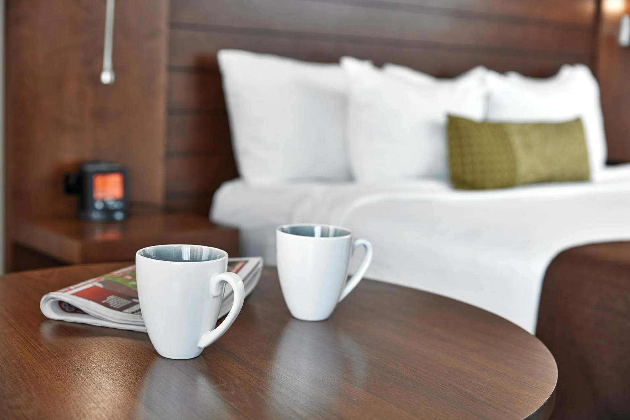 Coffee/tea facilities, Bed in Quality Inn Rouyn-Noranda