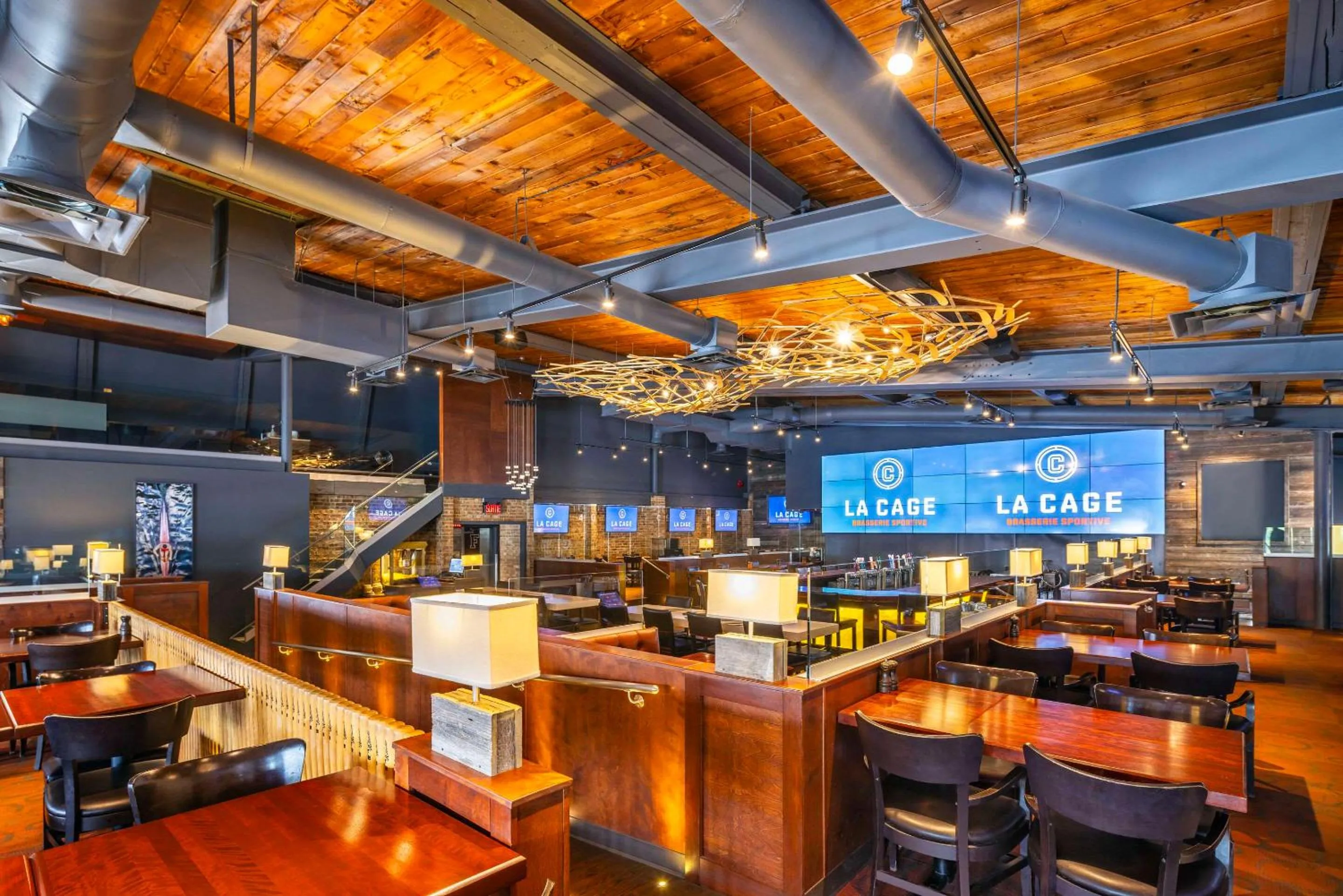 Restaurant/places to eat in Quality Inn Rouyn-Noranda