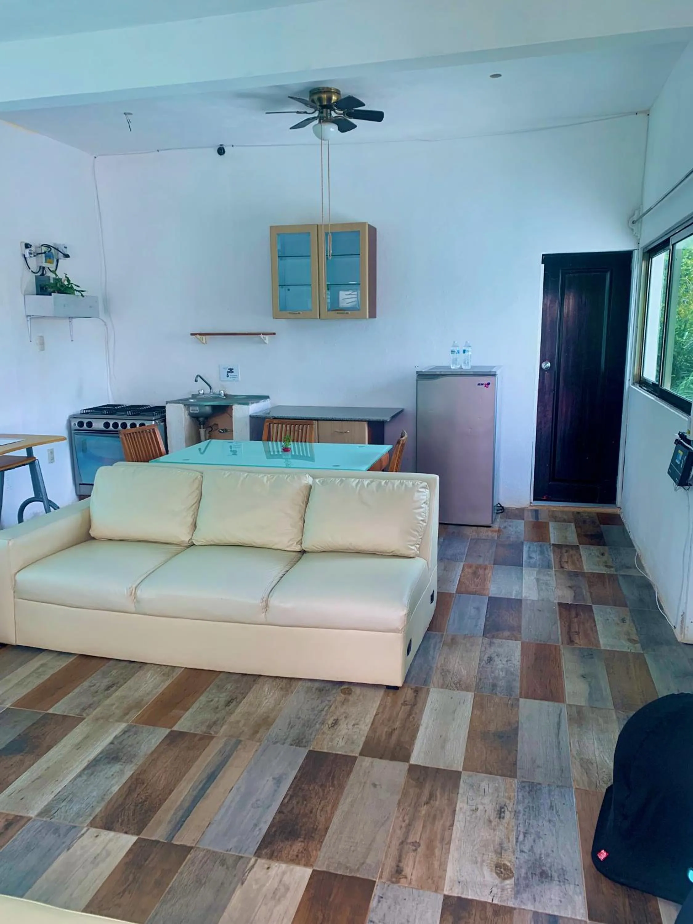 Photo of the whole room, Bed in Casa Borush by Ecoplaneta