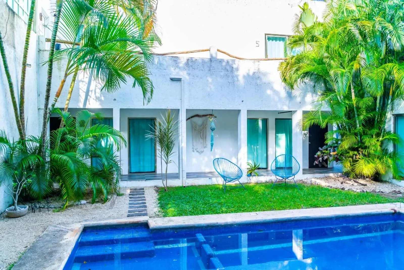 Property building in Casa Borush by Ecoplaneta