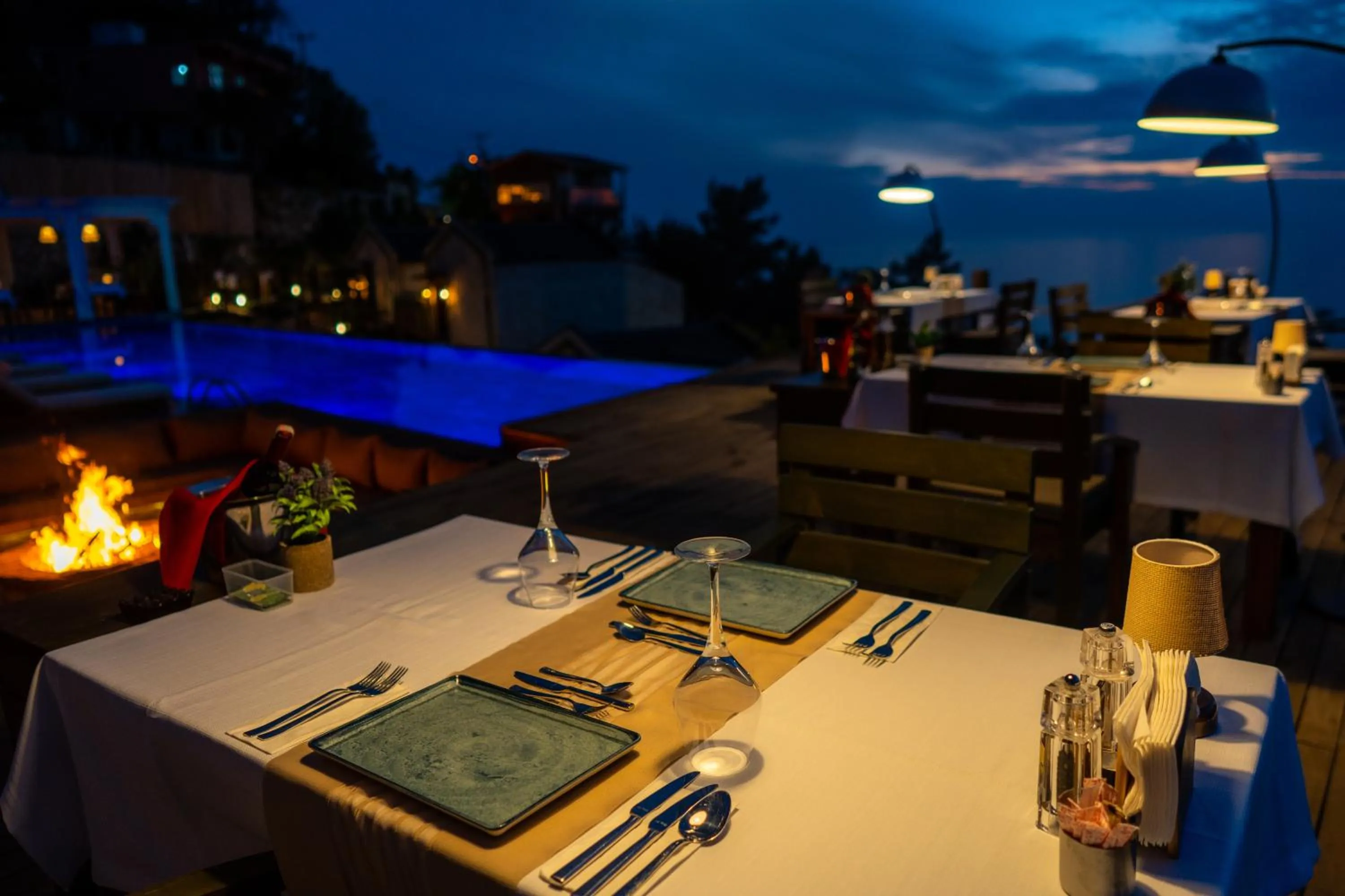 Restaurant/places to eat in Vista Del Amor Faralya