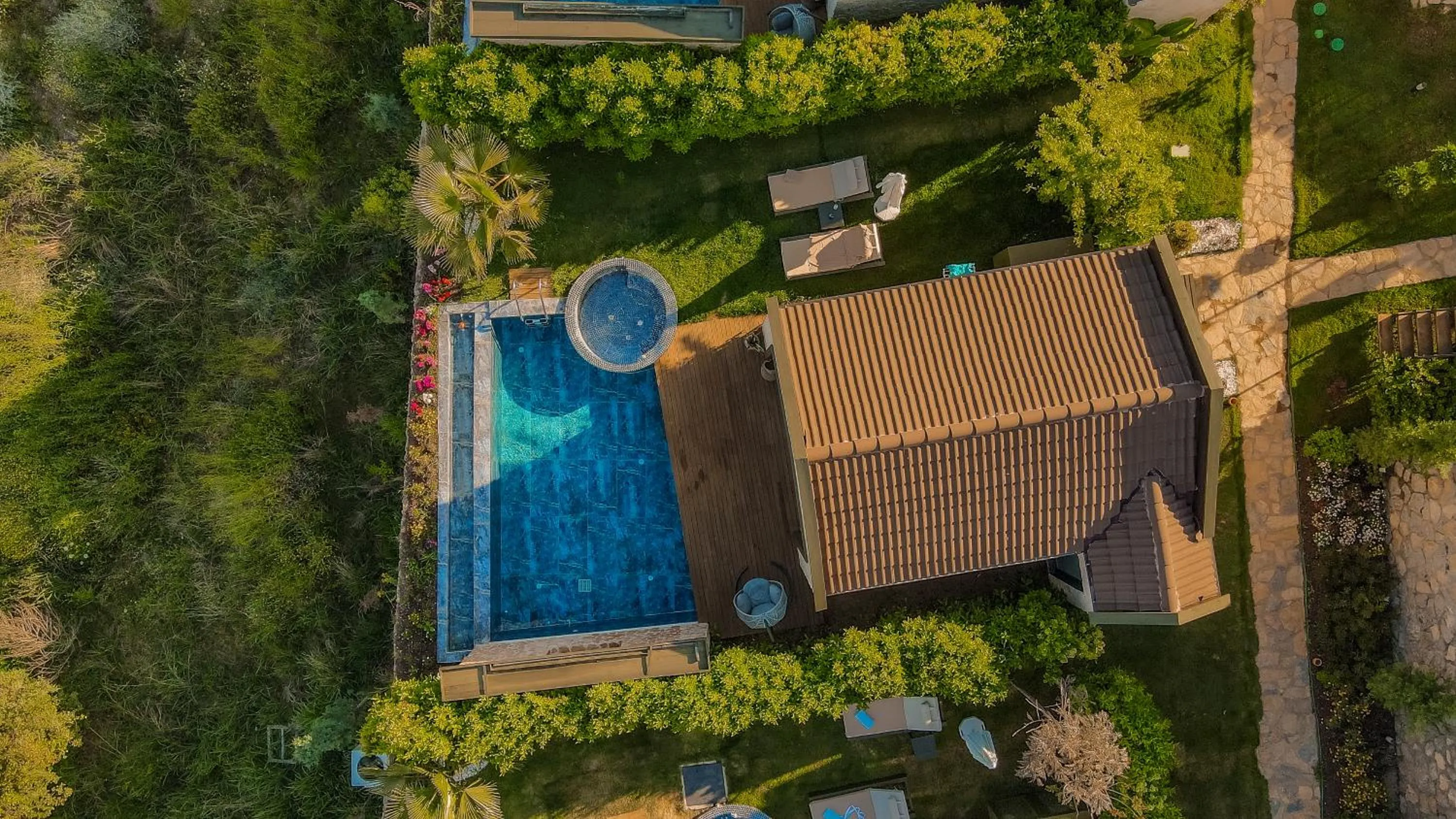 Property building in Vista Del Amor Faralya