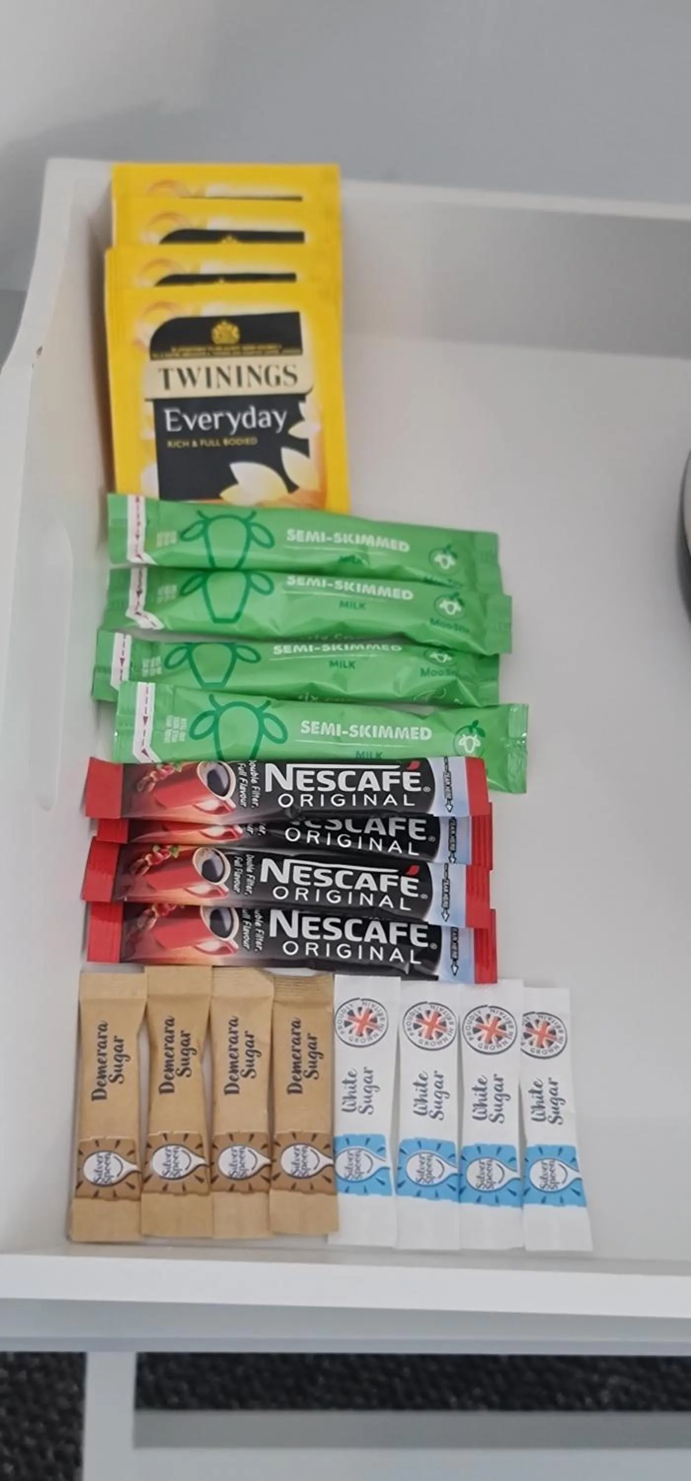 Coffee/tea facilities in The Selbourne Hotel