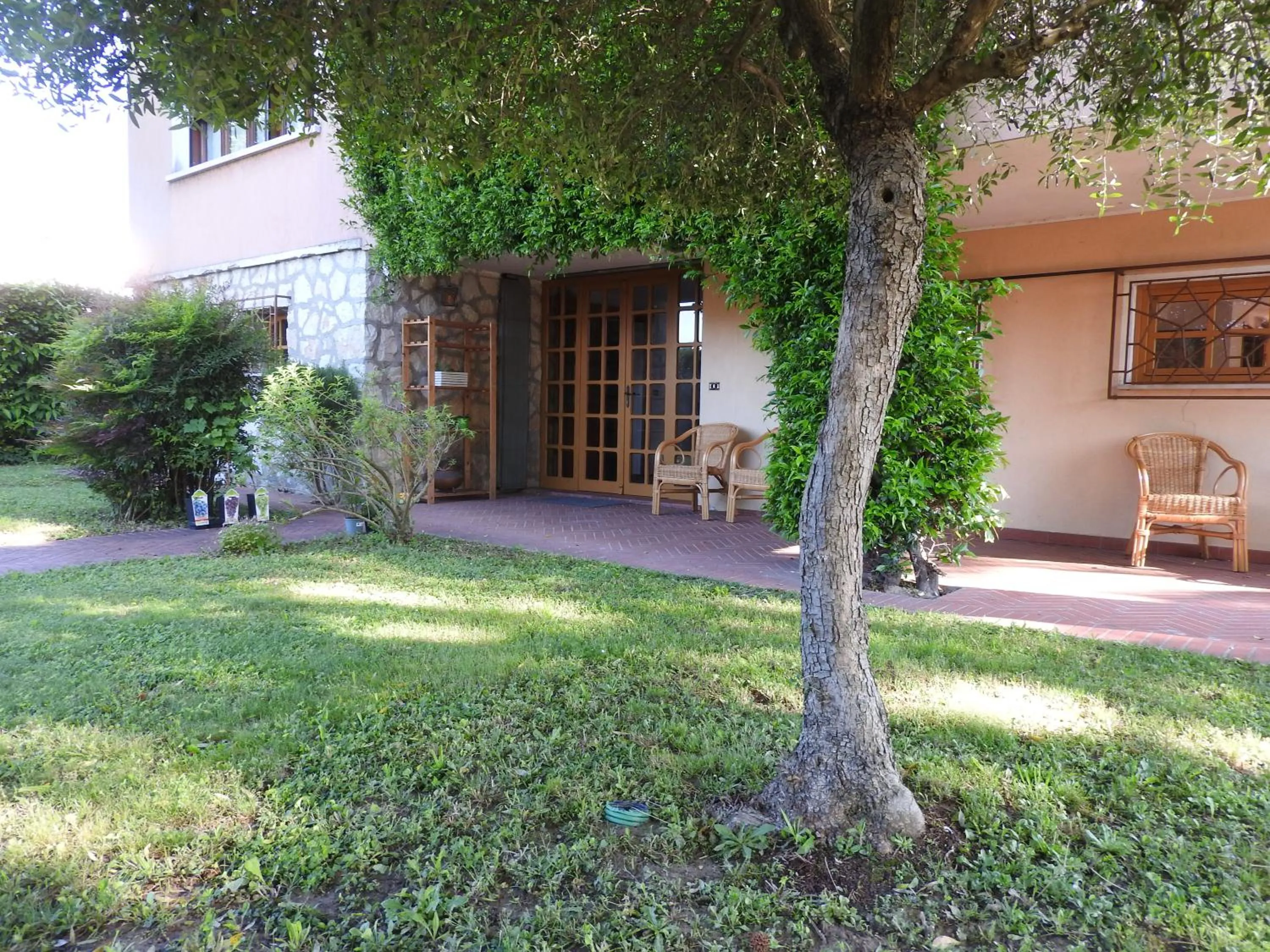 Property building in Villa Venezia