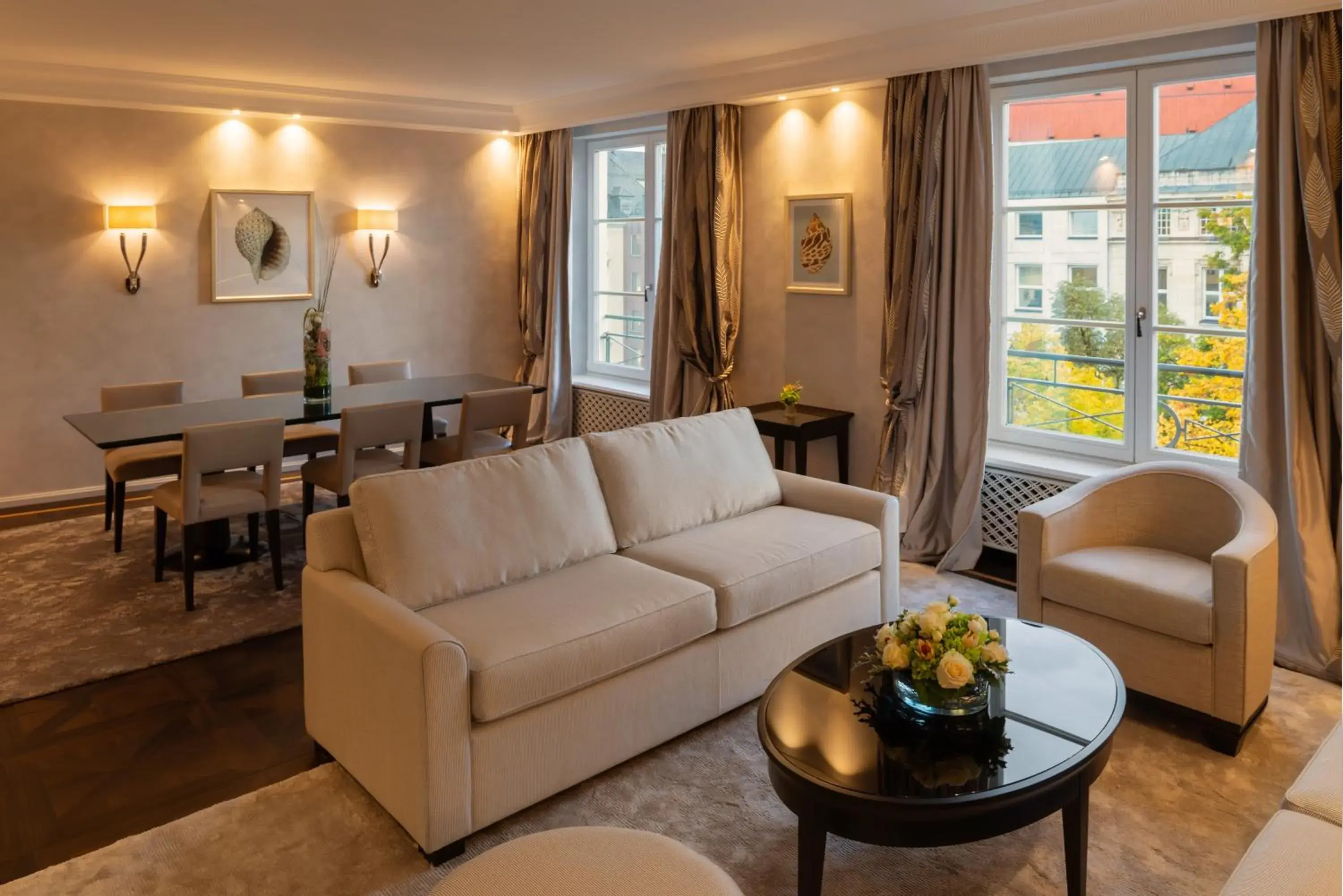 Living room in Hotel Bayerischer Hof Living room in Hotel Bayerischer Hof