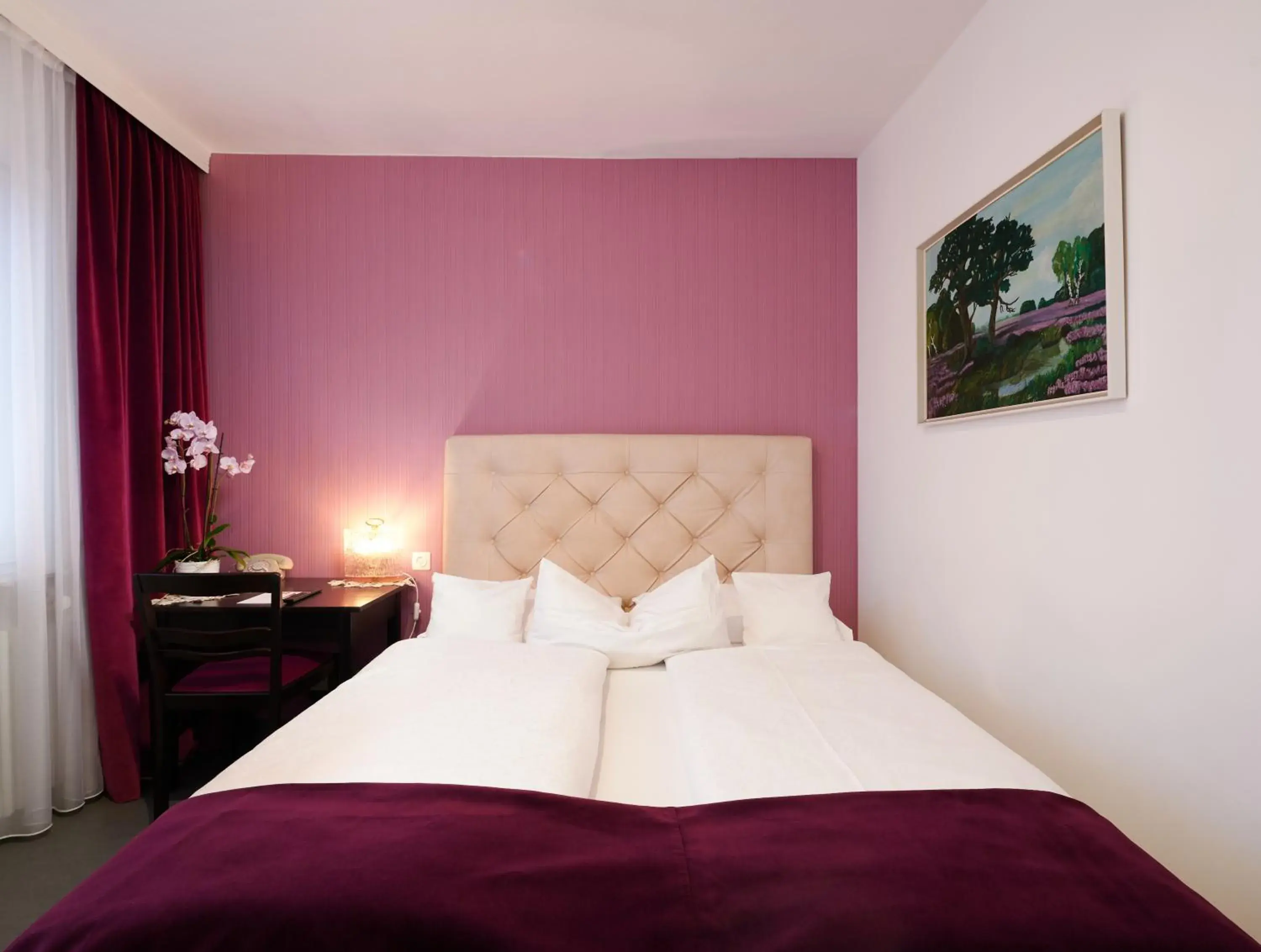 Small Double Room - single occupancy in Design-Boutique Hotel Vosteen Small Double Room - single occupancy in Design-Boutique Hotel Vosteen