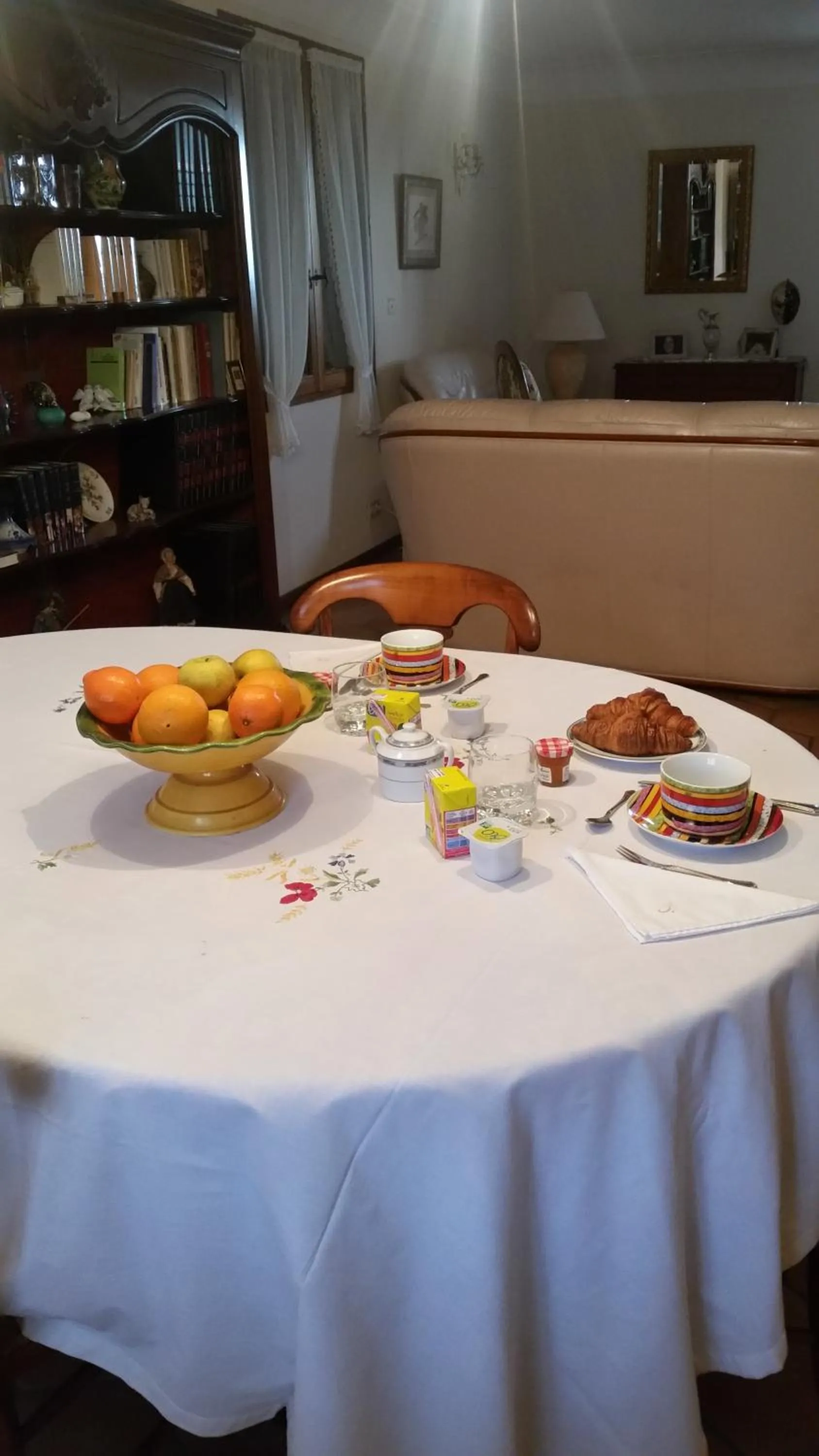 Breakfast in Chambres d'hôtes Elisa & Etienne