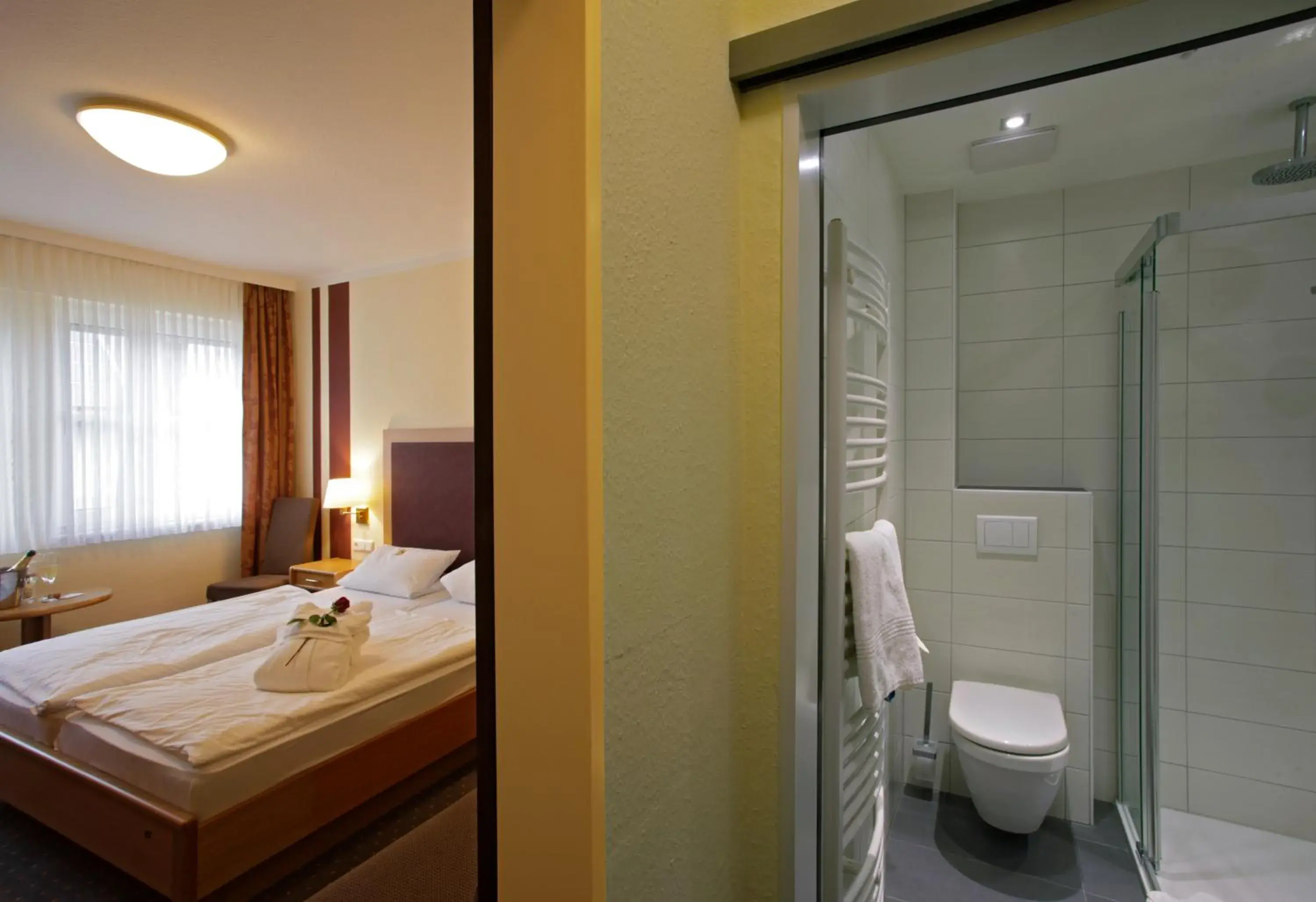 Double Room - single occupancy in Landhotel Hermannshöhe Double Room - single occupancy in Landhotel Hermannshöhe