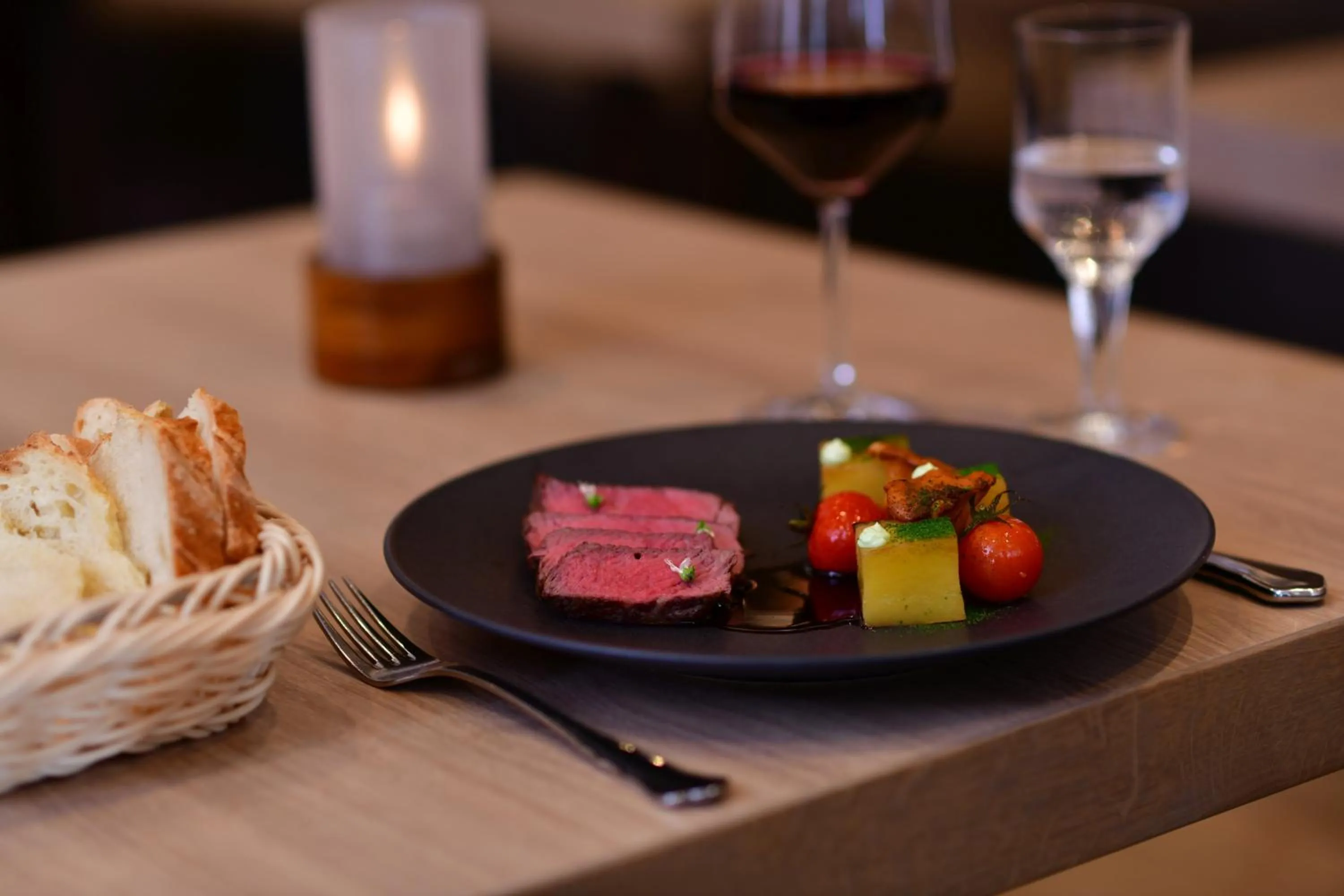 Restaurant/places to eat in Landhotel Hermannshöhe