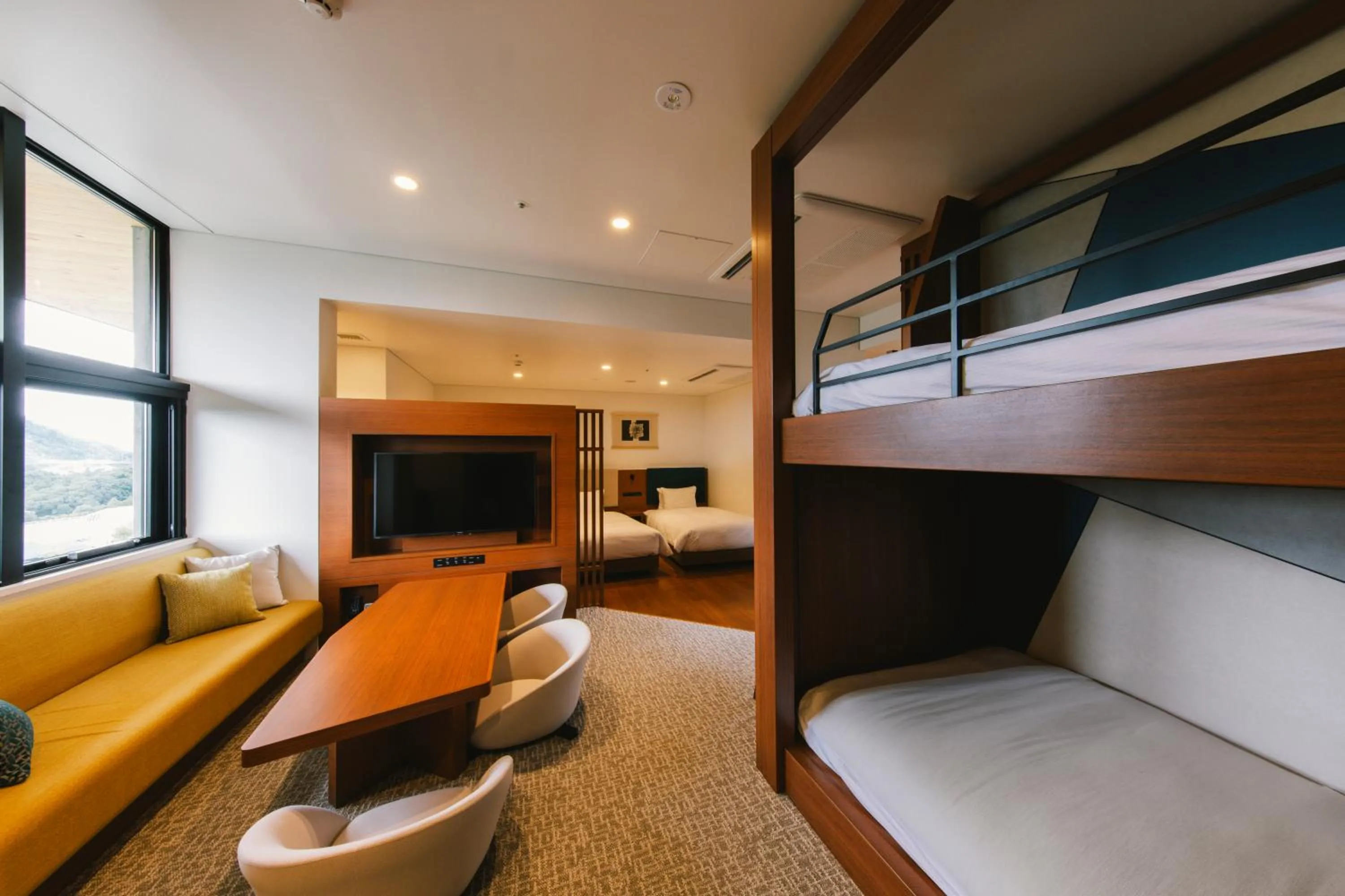 Photo of the whole room, Bed in Hotel Vison