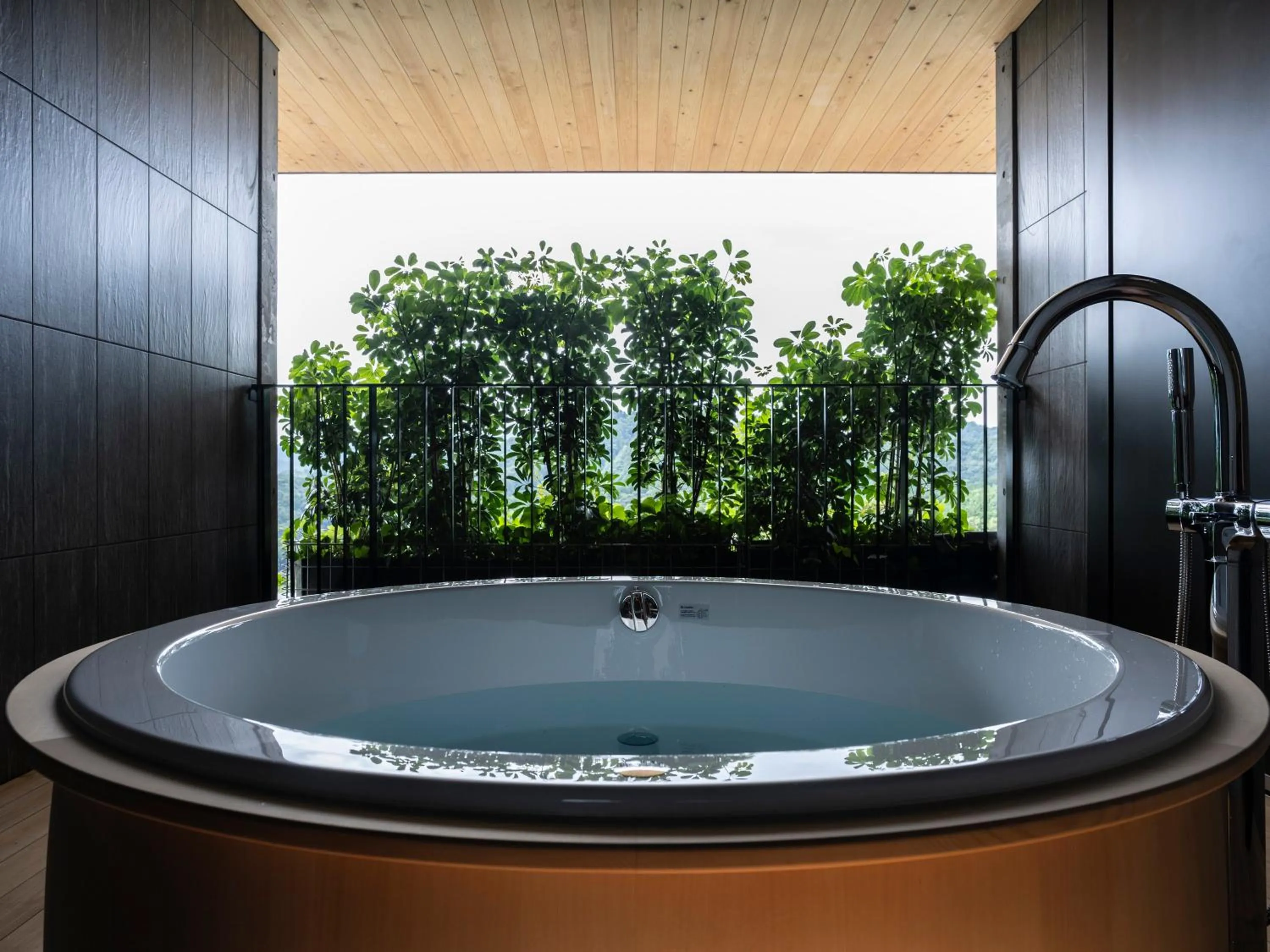 Open Air Bath in Hotel Vison