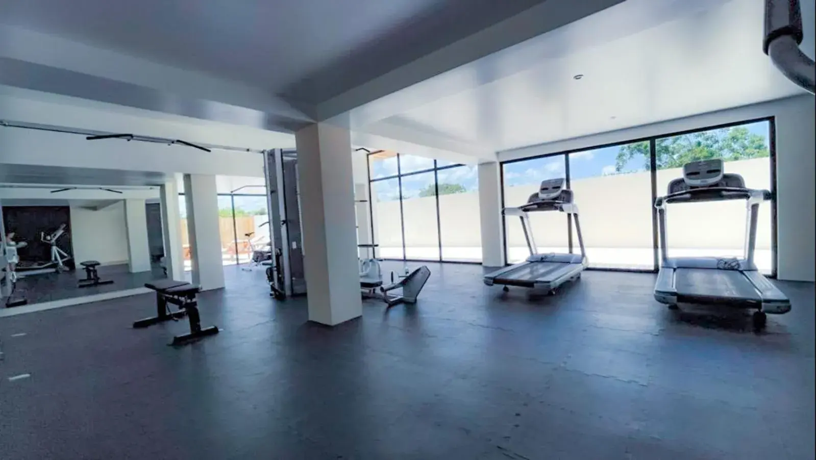 Fitness centre/facilities in The Waves Tulum by BNB Experience Fitness centre/facilities in The Waves Tulum by BNB Experience
