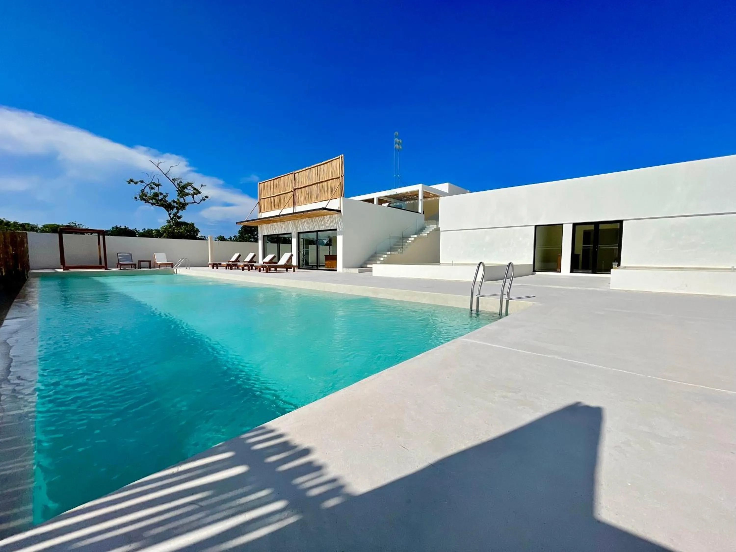 Swimming pool in The Waves Tulum by BNB Experience