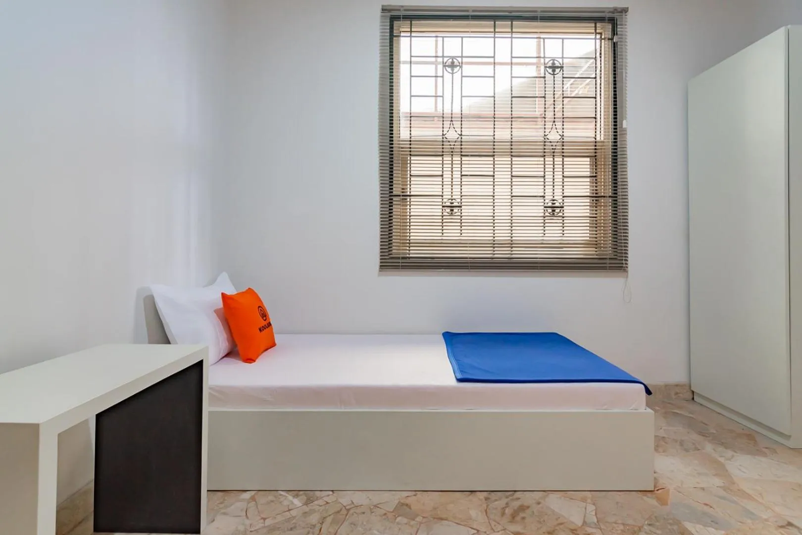 Bedroom in KoolKost near Simpang Dago 2 (Minimum Stay 6 Nights)