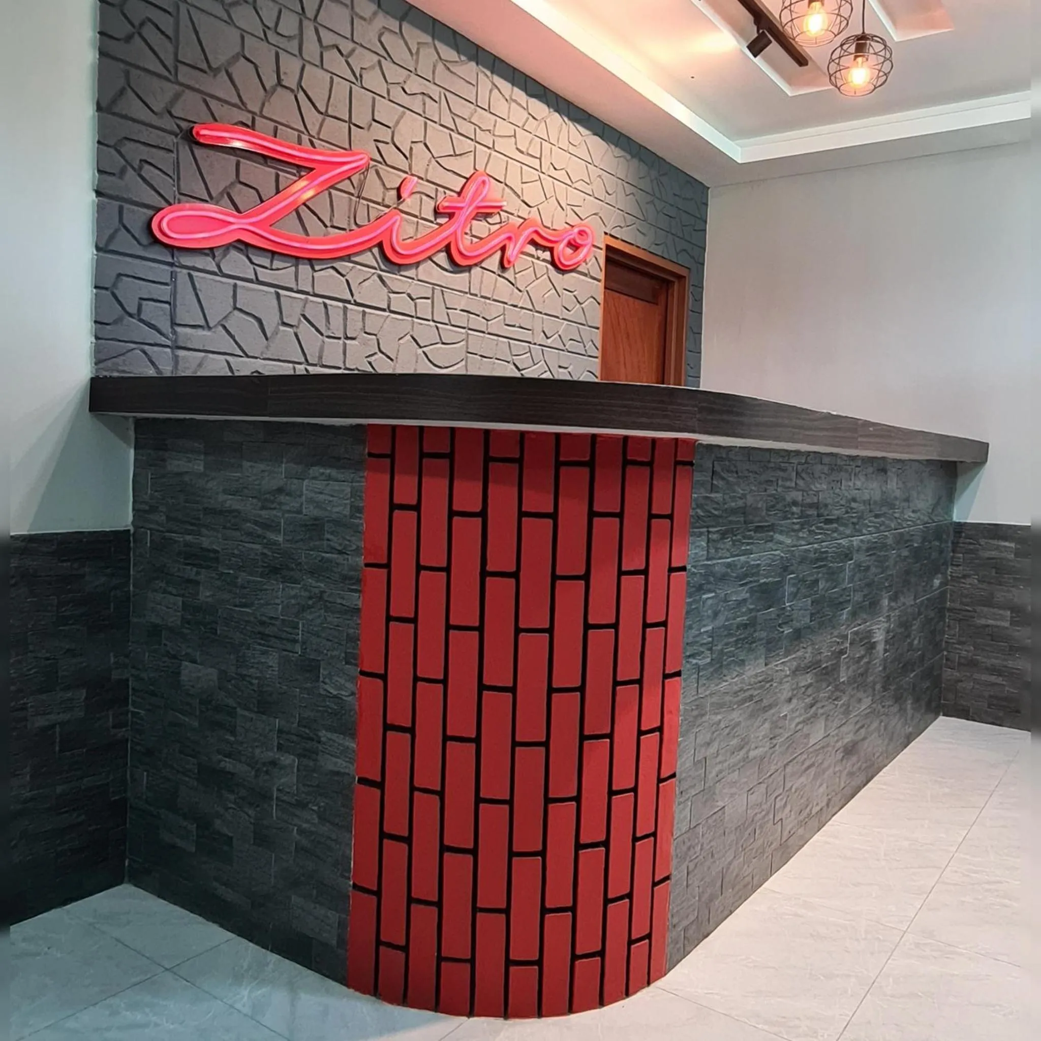 Zitro Hotel