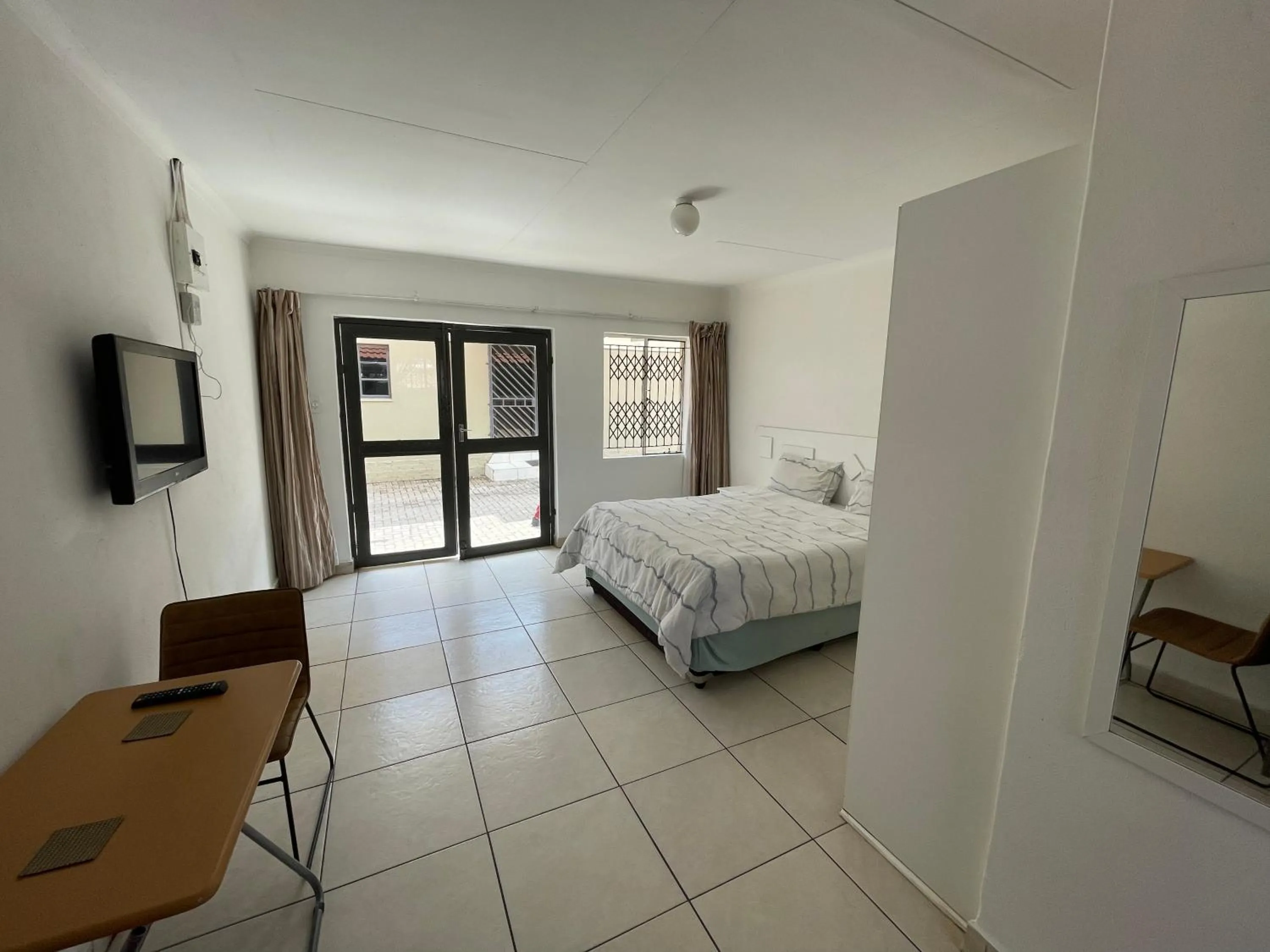 Photo of the whole room, Bed in La Fiance Village