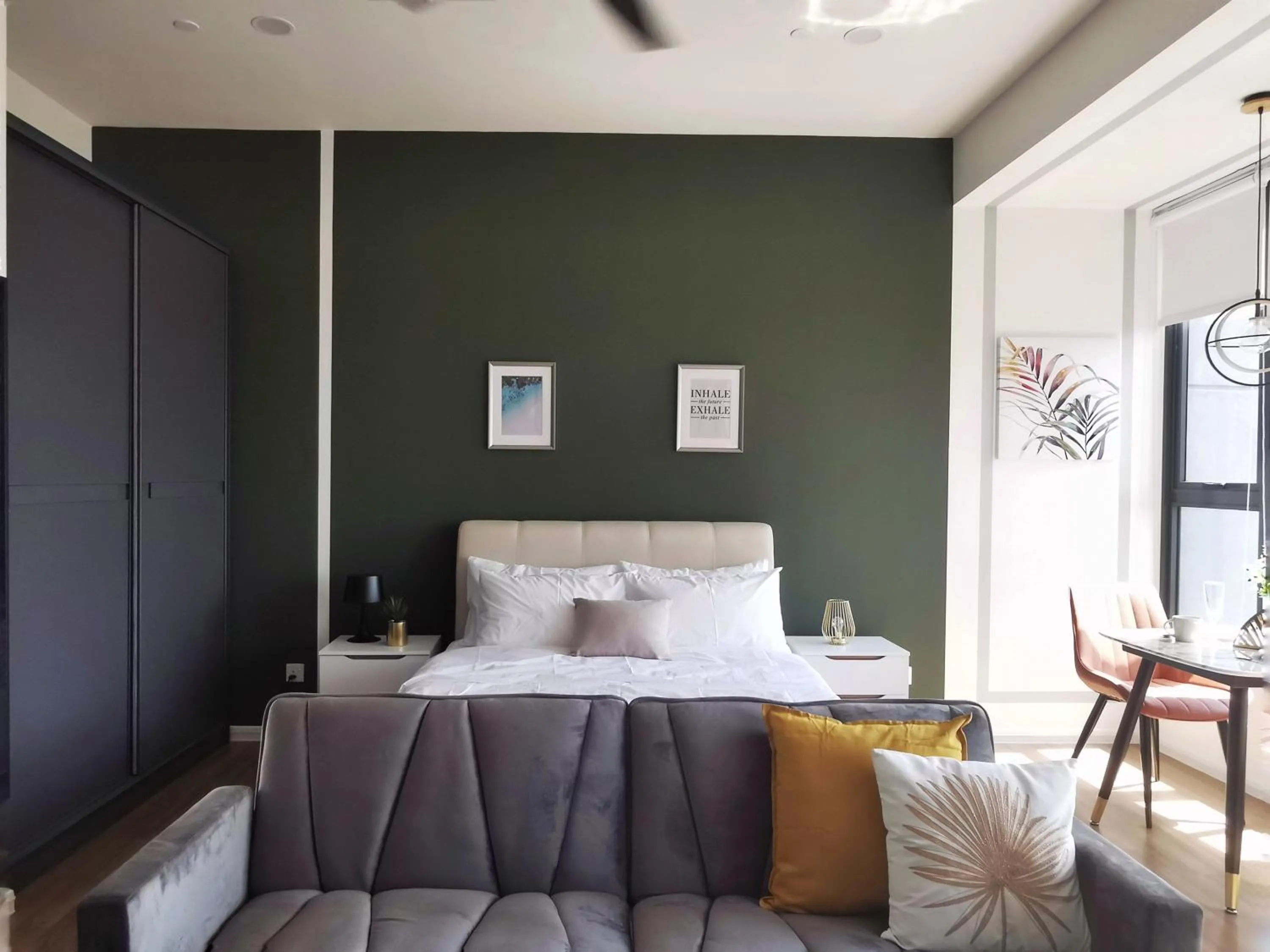 Bed in Ceylonz Suites by Living Signature