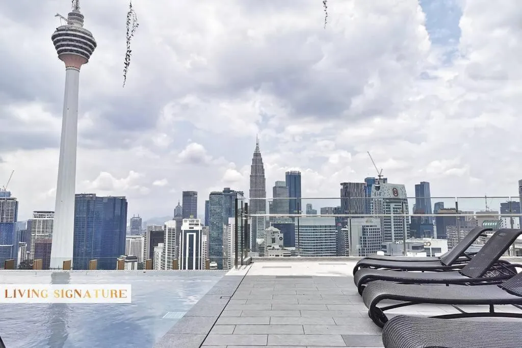 Swimming pool in Ceylonz Suites by Living Signature