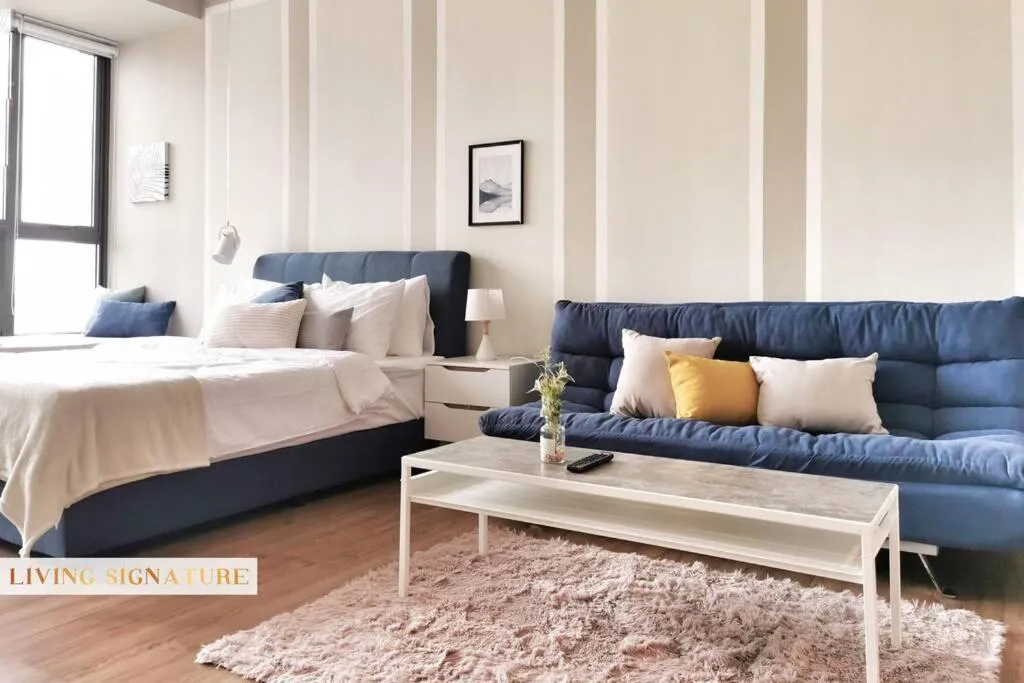 Bed in Ceylonz Suites by Living Signature