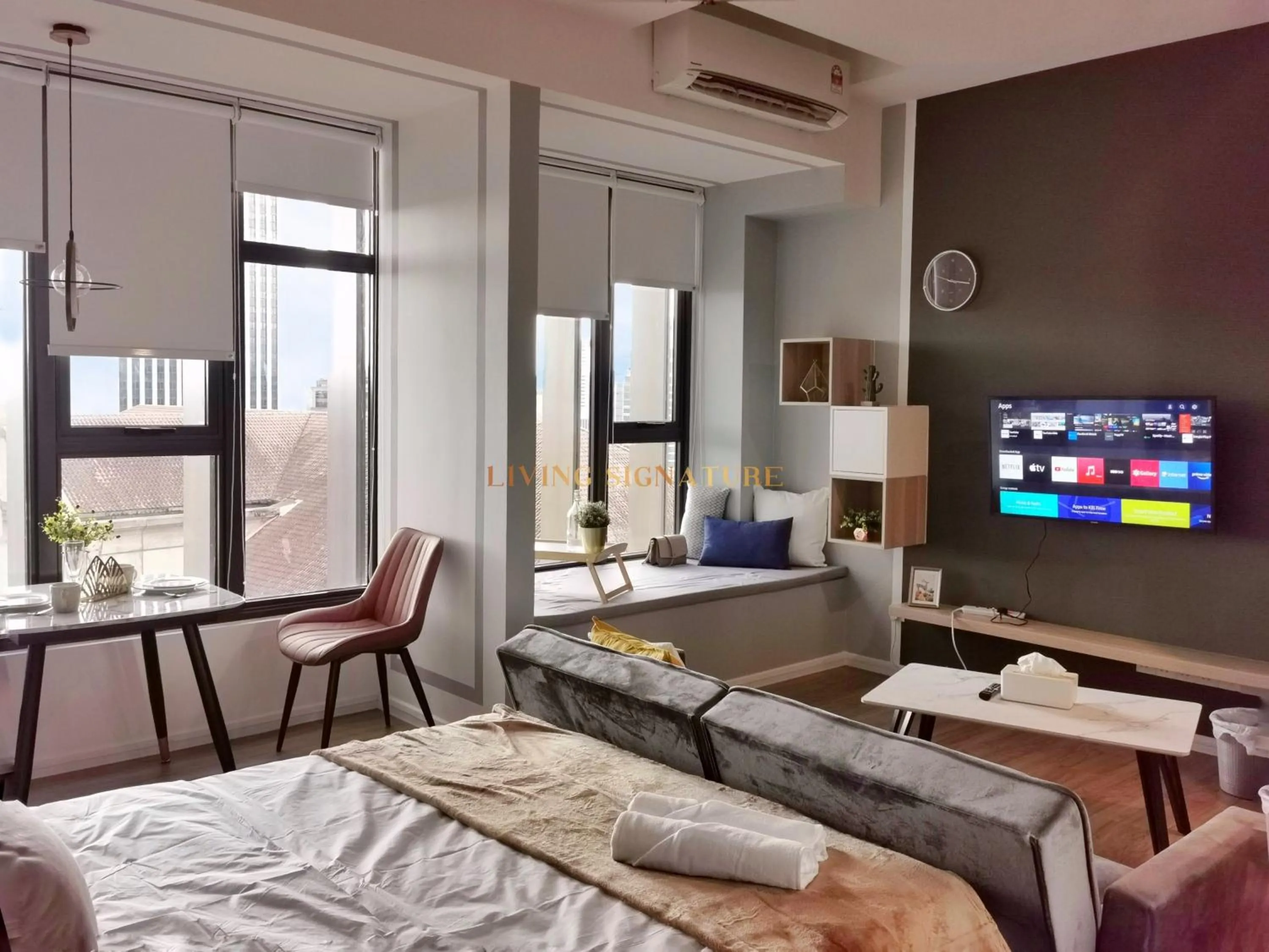 Bed in Ceylonz Suites by Living Signature