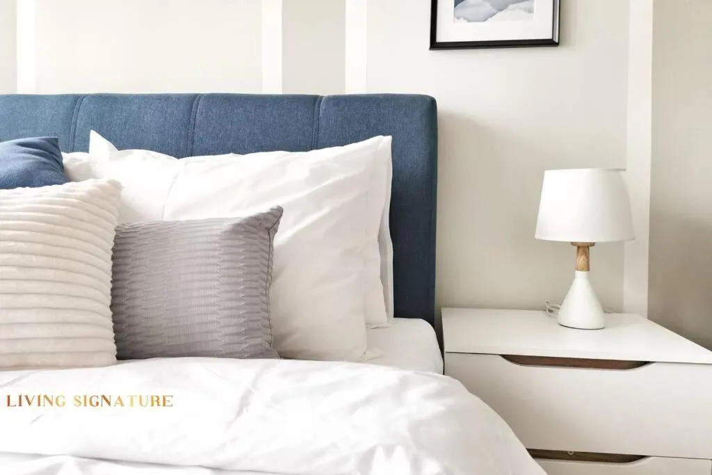 Bed in Ceylonz Suites by Living Signature